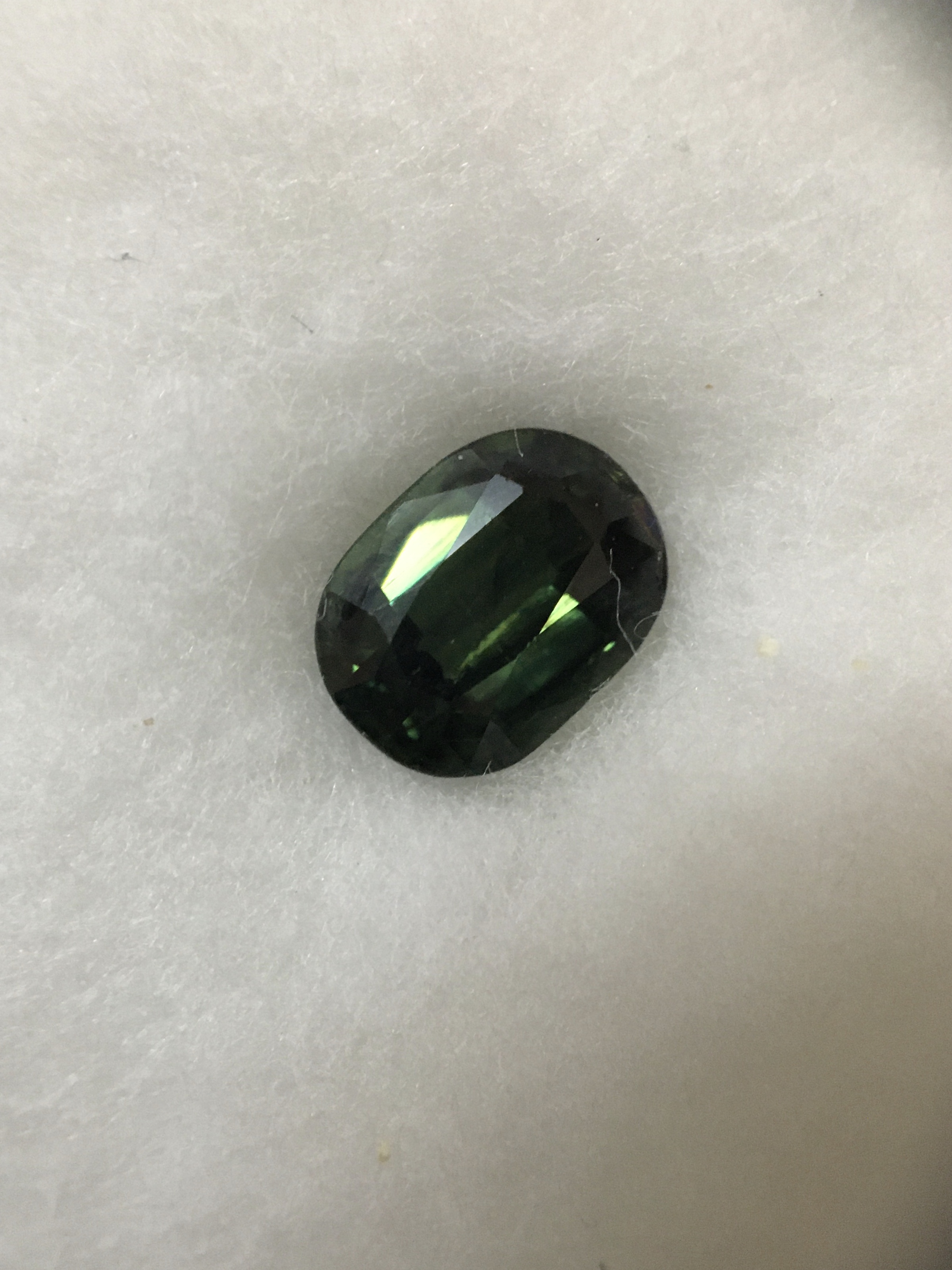 (พิเศษ 1200)พลอยเขียวส่องแท้ 1 กะรัต สีสวย น่ารักมากๆค่ะ เนื้อใส ไฟดี ไม่พอใจยินดีคืนเงิน