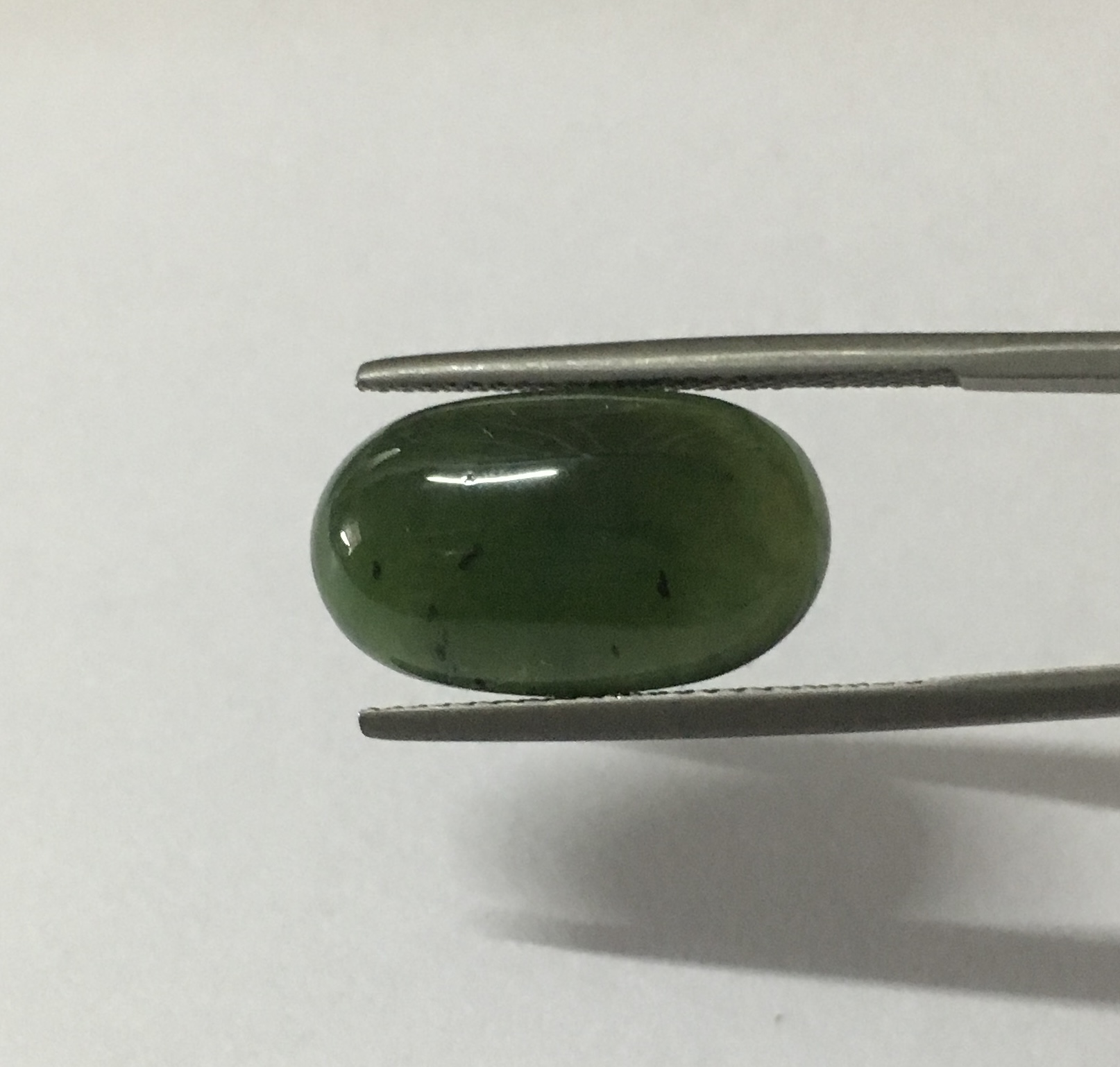 NEPHRITE หยกเนฟไฟรต์ แท้ 8 cts. สีดี เนื้อดี ทรงรียาว อูมสวยมากค่ะ