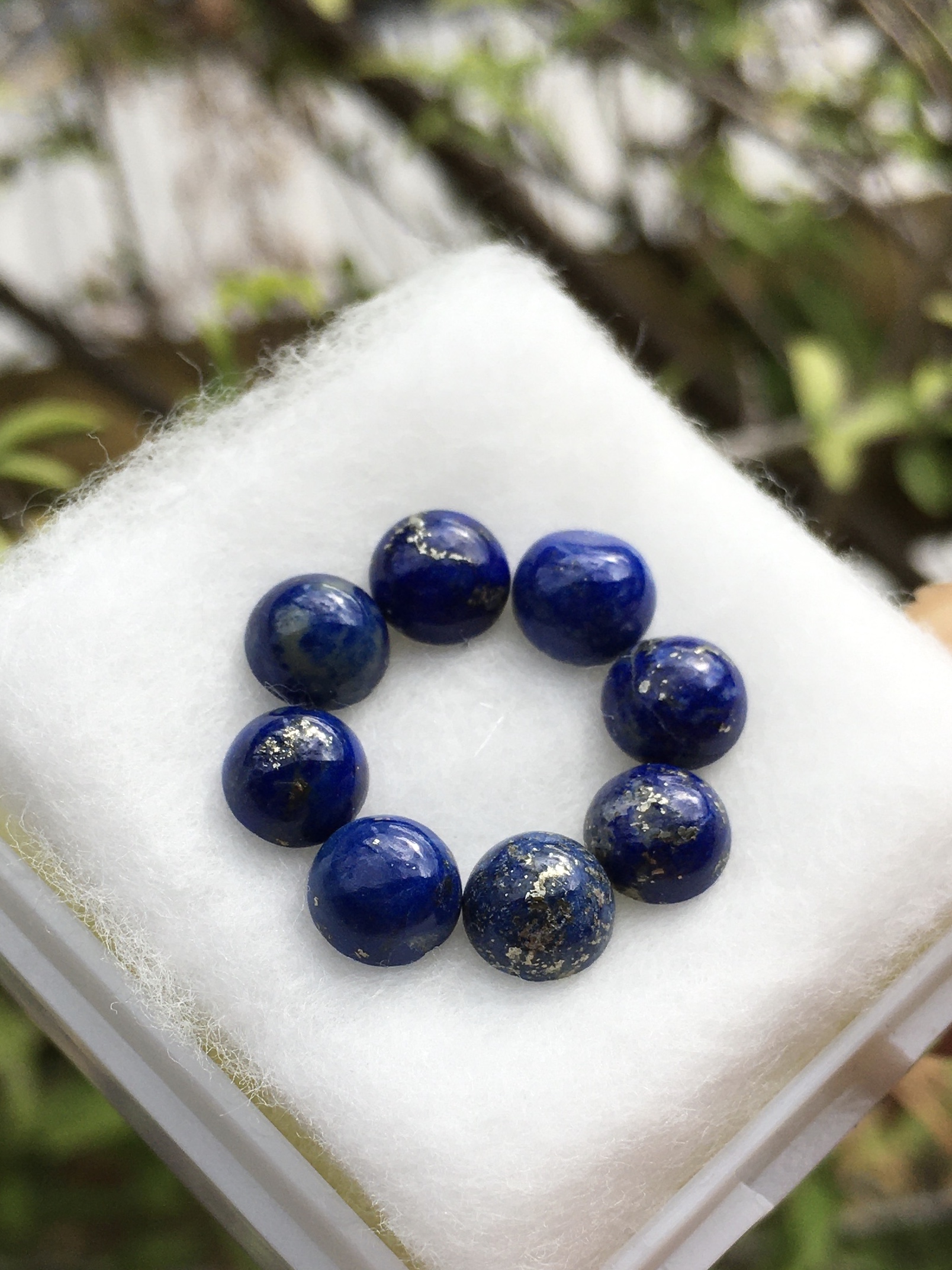 (590 ทุกกล่อง) LAPIS LAZULI ลาพิส ลาซูลี 6 ,7 มม.หินแท้ ลายสวยเฉพาะตัว ติดแร่ไพไรต์จุกๆ สีน้ำเงินจัด ปัดเงาสวยๆเลยจ้า
