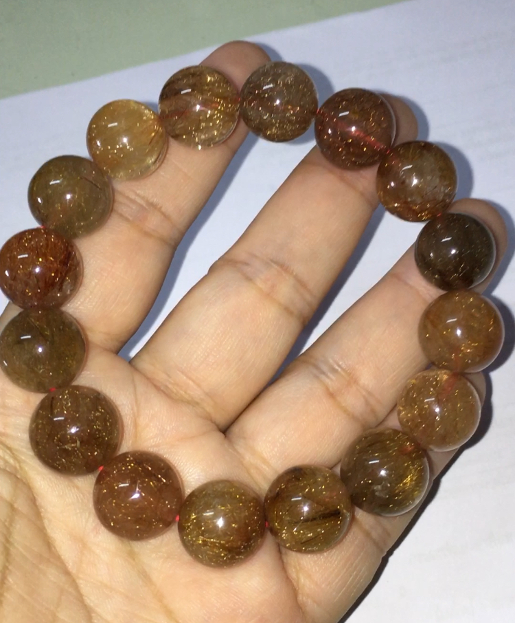 (สวยคุ้ม) ข้อมือหินนำโชค ไหมสามกษัตริย์ 13.5 มม.เส้นนี้เล่นไฟระยิบระยับมากค่ะ เส้นใหญ่ ราคาพิเศษ