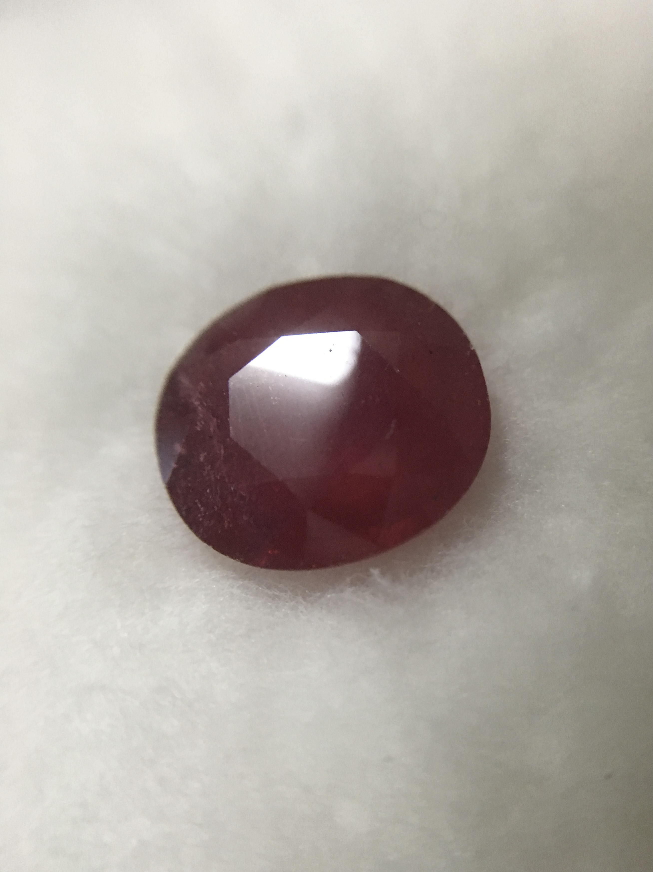 RUBY ทับทิมแท้ 2.79 กะรัต สีแดงสดฉ่ำมาก ฟรี เพชรcz เกรดสวย จัดชุดสำหรับทำแหวนไปเลยจ้า