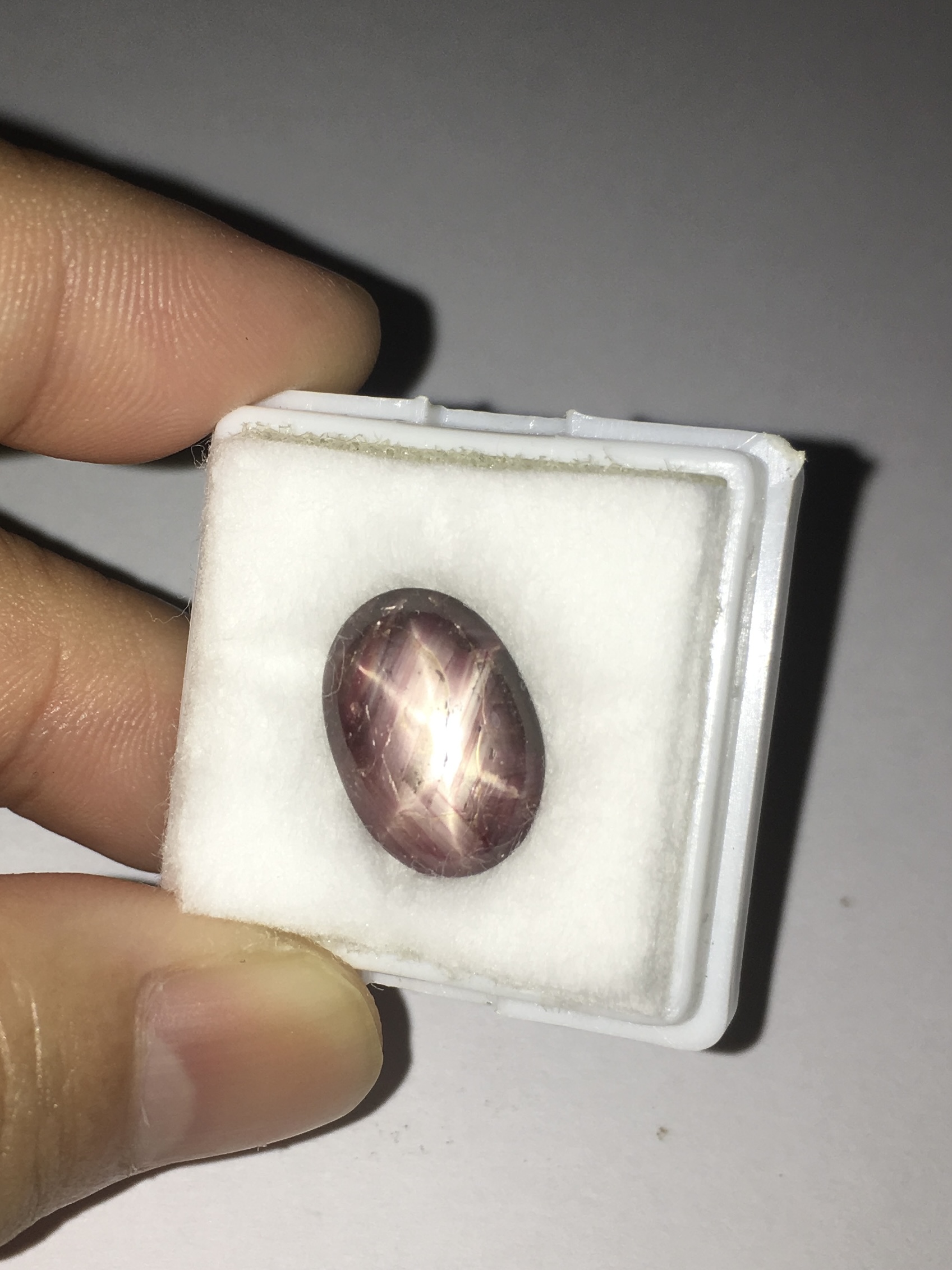 STAR RUBY ทับทิมสตาร์แท้ 6.7 กะรัต สีแดงโทนเข้ม หน้าสว่าง ขาชัดสวย เม็ดใหญ่สวย