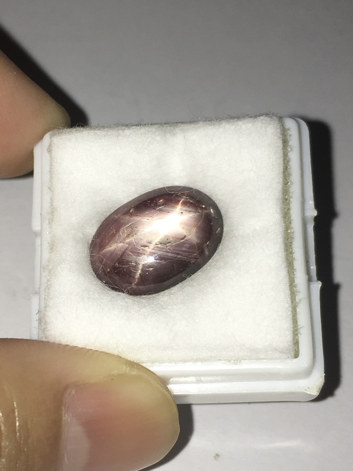 STAR RUBY ทับทิมสตาร์แท้ 6.7 กะรัต สีแดงโทนเข้ม หน้าสว่าง ขาชัดสวย เม็ดใหญ่สวย