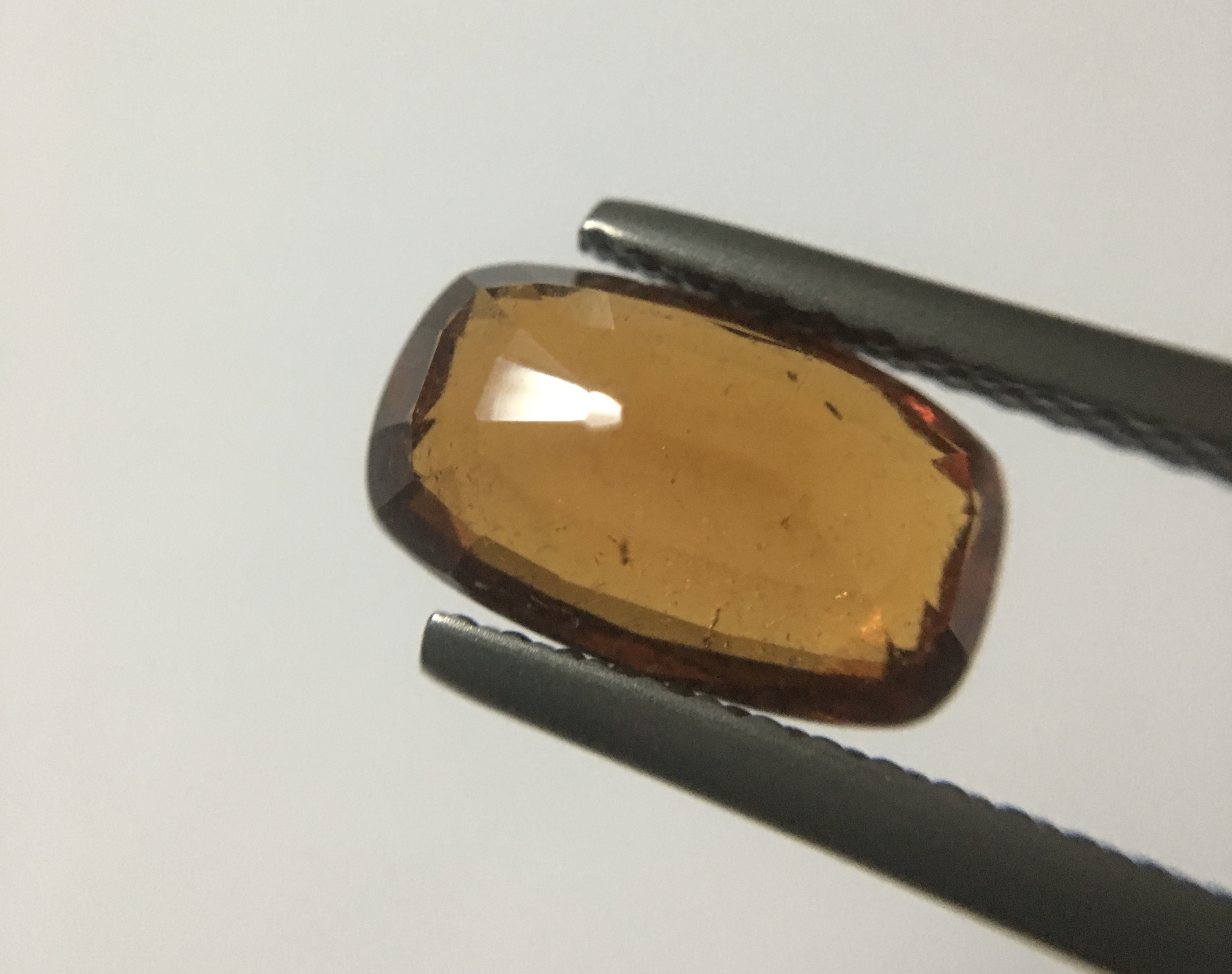 HESSONITE เฮสโซไนต์แท้ 2 กะรัต สีส้มอมน้ำตาล น้ำสวยลึก เจียรแฟนซี พลอยดิบธรรมชาติ สวย น่าสะสม