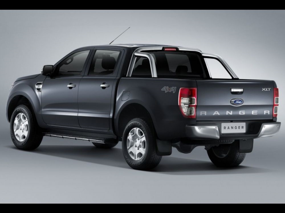 ท่อยางหายใจหม้อกรองอากาศ FORD RANGER ปี 2011-2018 (1 เส้น) แท้/ รูปจริง