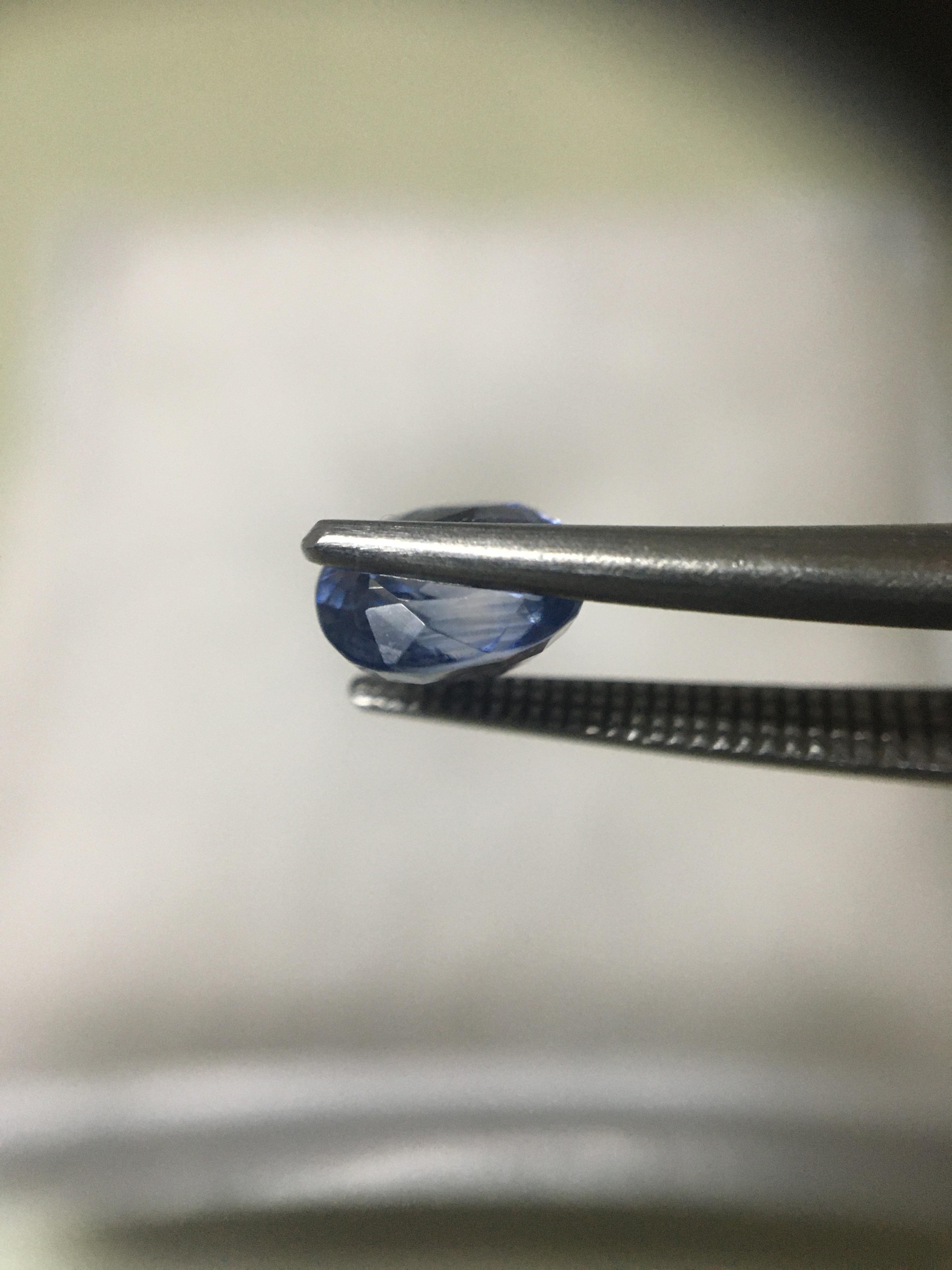 (พิเศษ 3900)ไพลินแท้ 1.3 กะรัต สีสวย น่ารักมากๆค่ะ เนื้อใส ไฟดี ไม่พอใจยินดีคืนเงิน