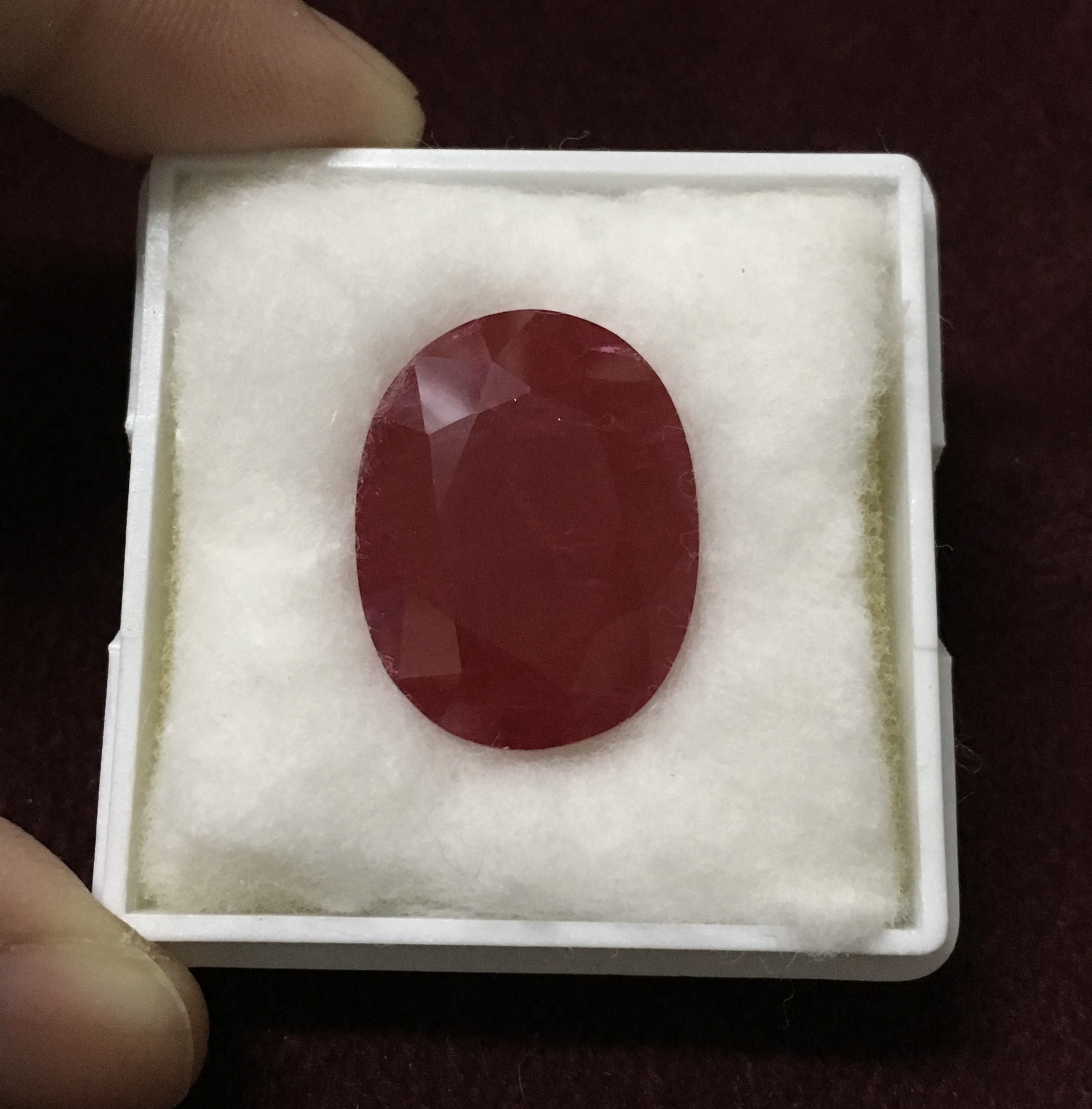 (Big size) ทับทิมโคลนนิ่ง 28 กะรัต เม็ดใหญ่ งานเนียนสวยกริบ