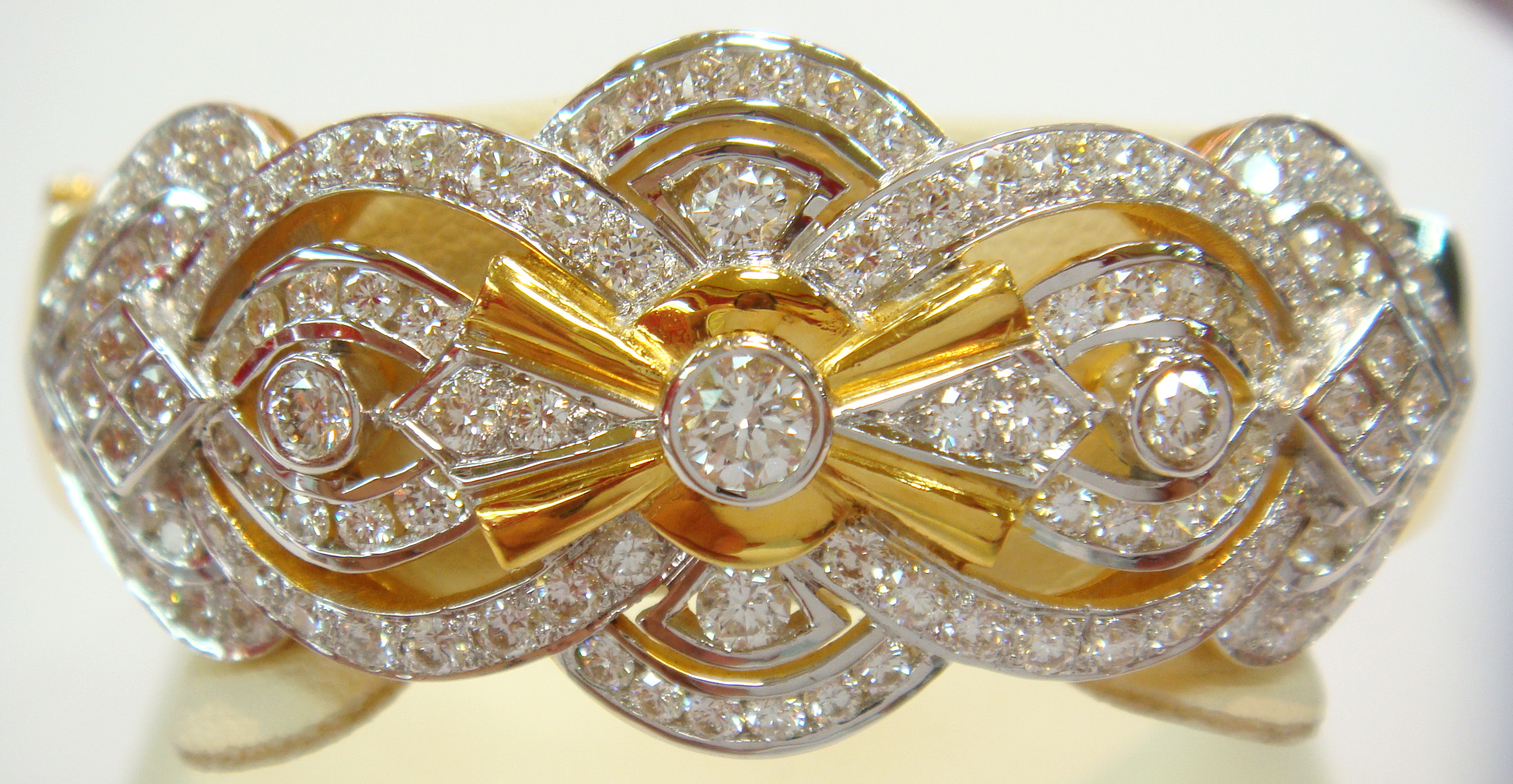 ((ขายแล้ว))m245(เพชรพลอยแท้ราคาเบาๆ)กำไลเพชรแท้ 3.67 กะรัต 159000!!!