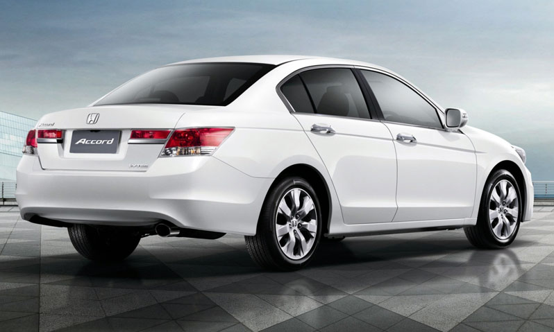 เซตสุดคุ้ม!!! โช๊คหน้า หลัง HONDA ACCORD G8 ปี 2008-2012 (4 ต้น) / AMD