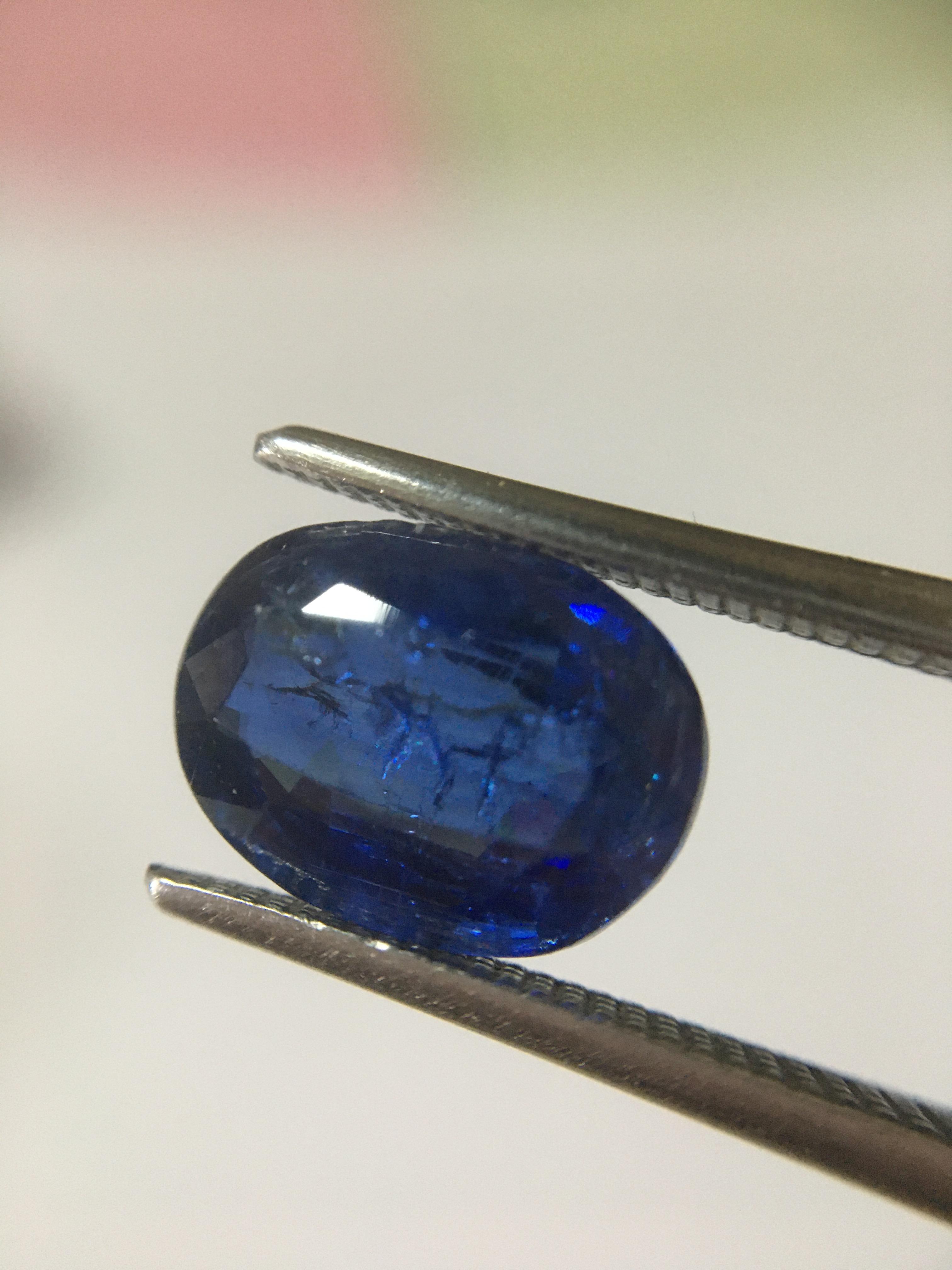 KYANITE ไคยาไนต์ แท้ 1.9 กะรัต พลอยดิบธรรมชาติ สีสดจัด ไฟดี ติดรุ้งเต็มเม็ด สวยมีเสน่ห์ น่าสะสม