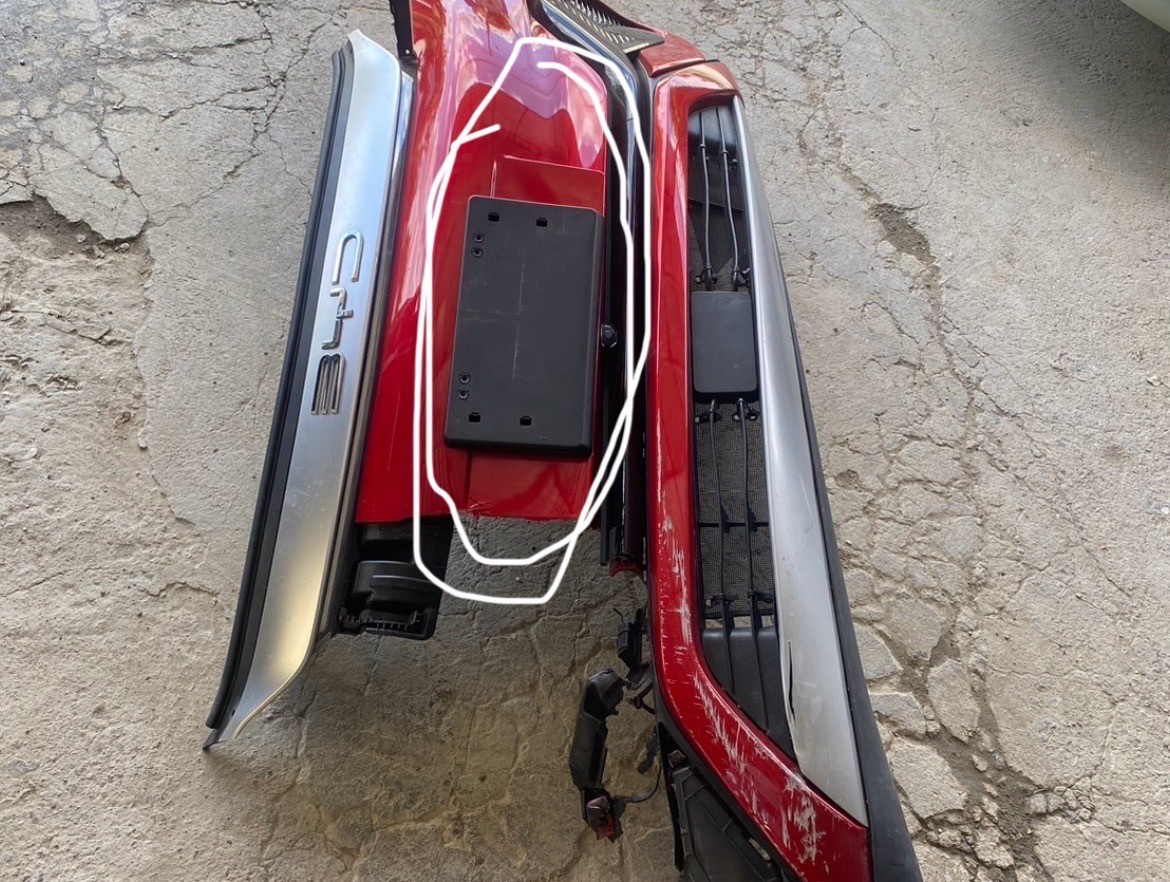 ฐานรองกรอบป้ายทะเบียนหน้า BYD ATTO 3 EV100% (1ชิ้น) แท้ / รูปจริง ขายอะไหล่รถไฟฟ้า