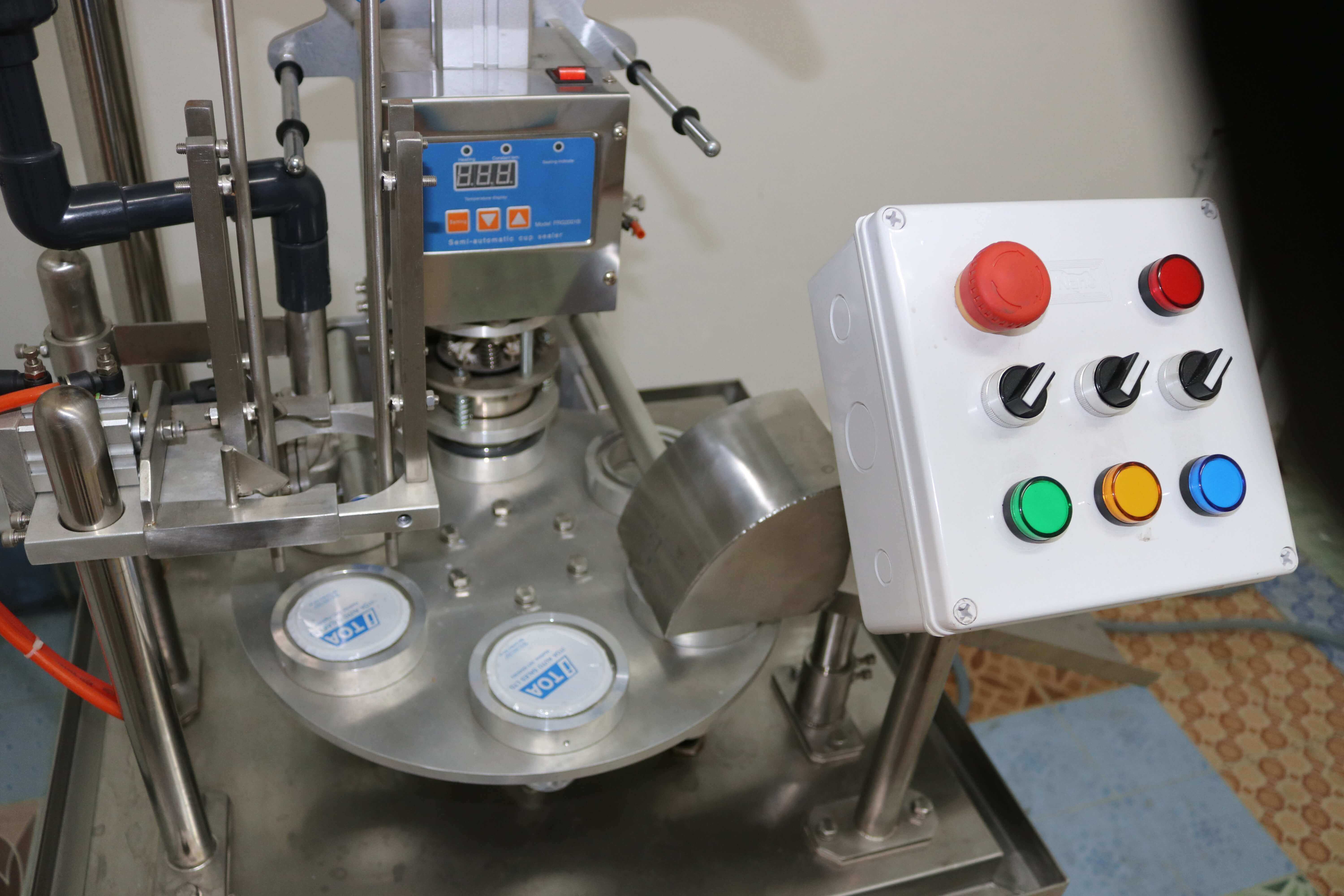 เครื่องบรรจุน้ำแก้ว(อัตโนมัติ)