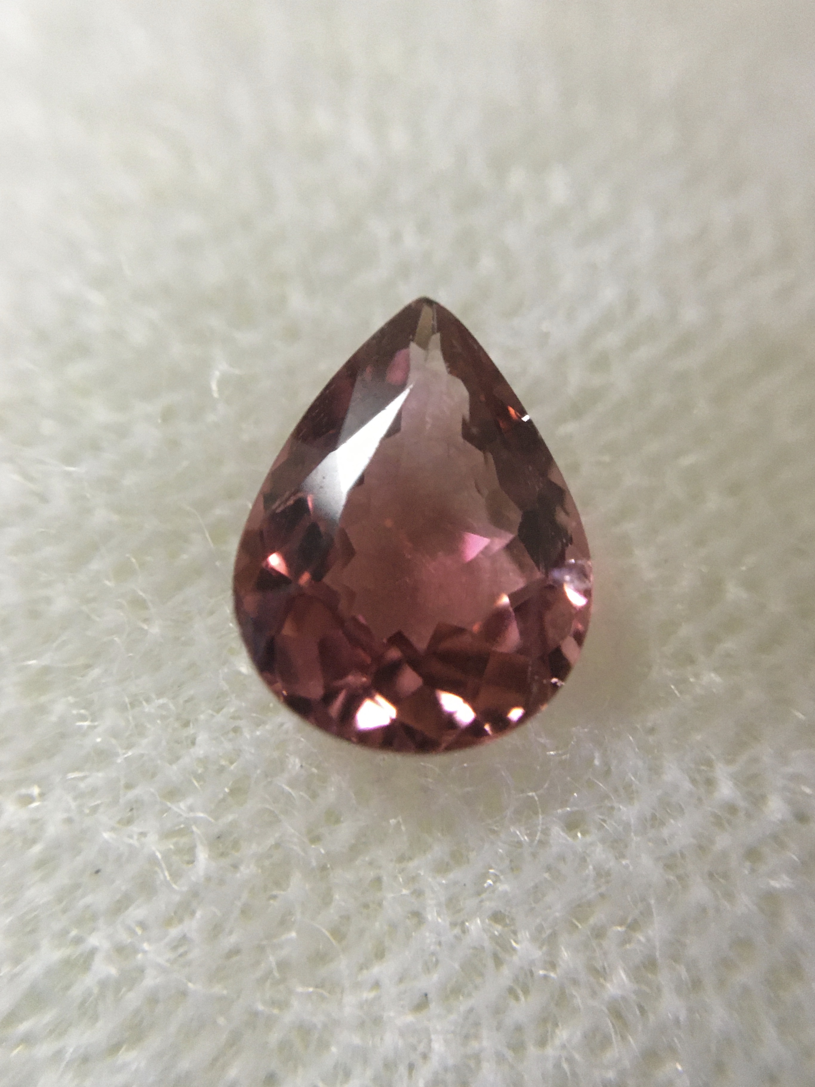 RUBELLITE รูเบลไลต์ แท้ 1 กะรัต สีสวยสดใส เนื้อสะอาด ไฟดี พลอยแท้ พลอยสวยน่าสะสม