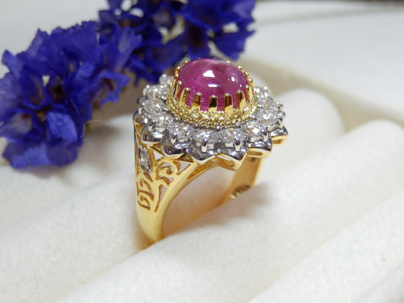 PP5301 แหวนทับทิมพม่าสีหวาน ล้อมเพชรแท้ 1.22 กะรัต ทรงโบราณผสมโมเดิร์น