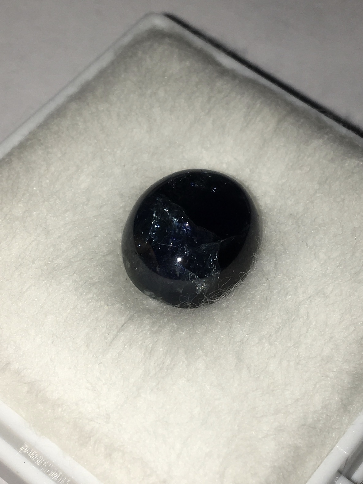 (พลอยแท้) พลอยสตาร์ แซฟไฟร์ ไพลินสตาร์ พลอยแท้ สวยแปลก สำหรับนักสะสม ไม่พอใจยินดีคืนเงิน