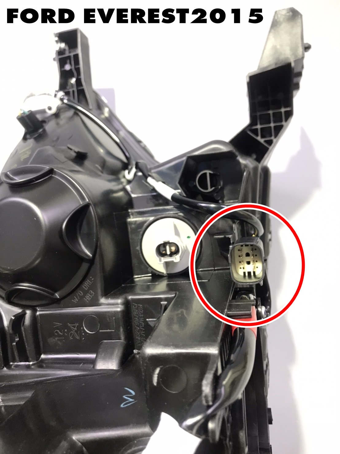 ไฟหน้าทั้งชุดฝั่งซ้าย (LH) FORD EVEREST ปี 2015-2018 (1ดวง) แท้ / รูปจริง