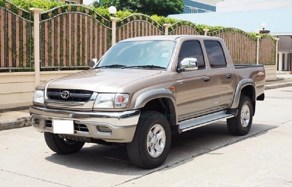 ทับทิมท้าย TOYOTA TIGER ปี 2004 LN166 (1 คู่) เทียบ / รูปจริง