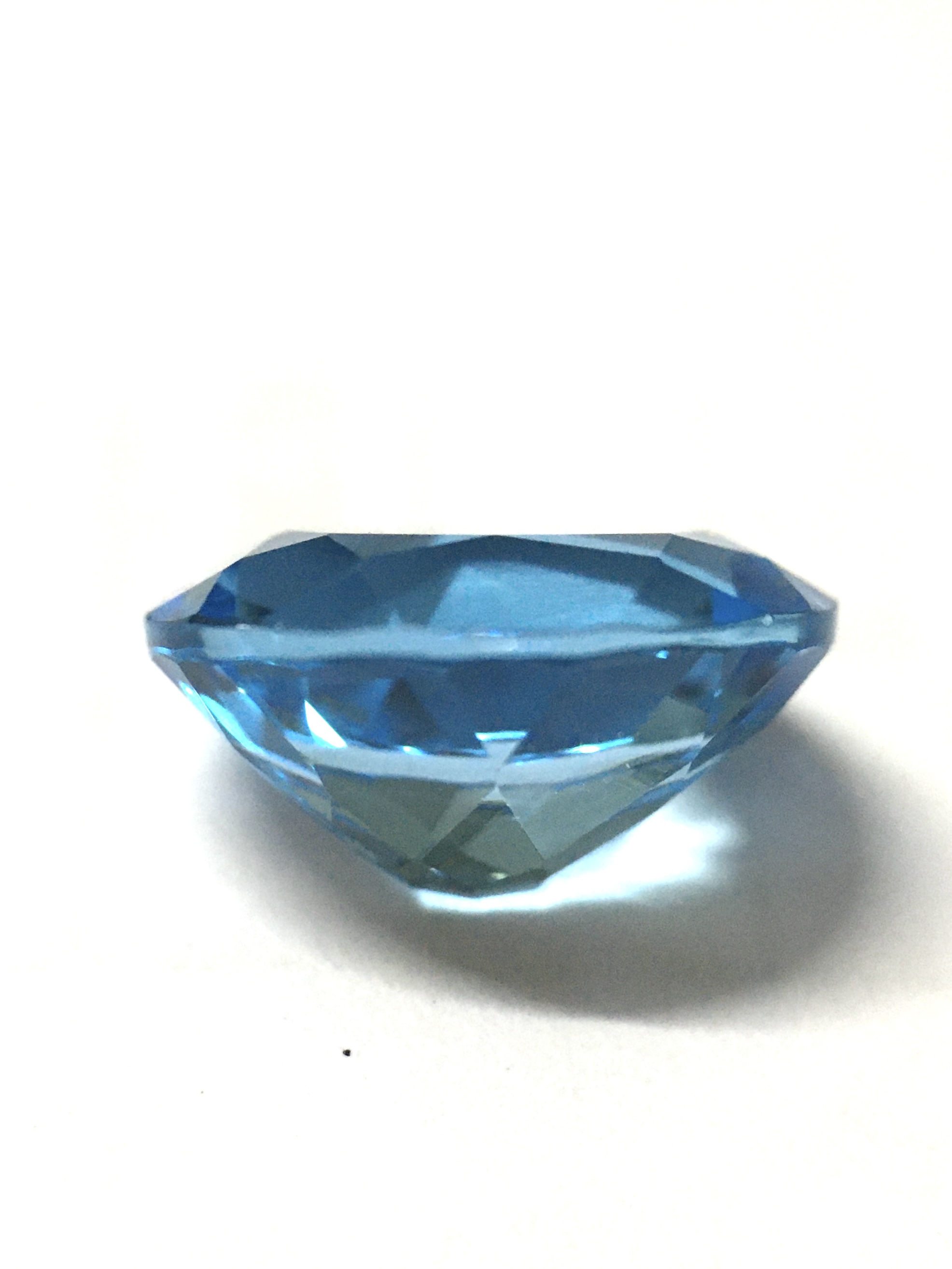 BLUE TOPAZ บลูโทพาซแท้ 4.2 กะรัตสีฟ้าสด เนื้อสวยใส ไฟดีวิบวับสุด