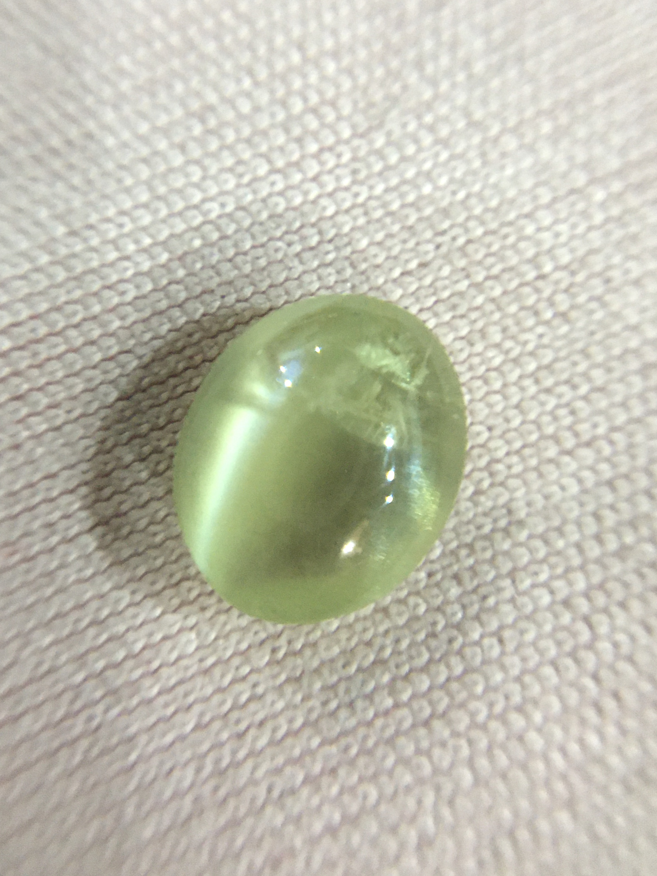 (พลอยแท้ สวยใส )ไพฑูรย์แท้ 1.4 กะรัต (Cat’s eye chrysoberyl)เนื้อใส สะอาด ตาคม มีรอยผลึก ไม่พอใจยินดีคืนเงินจ้า