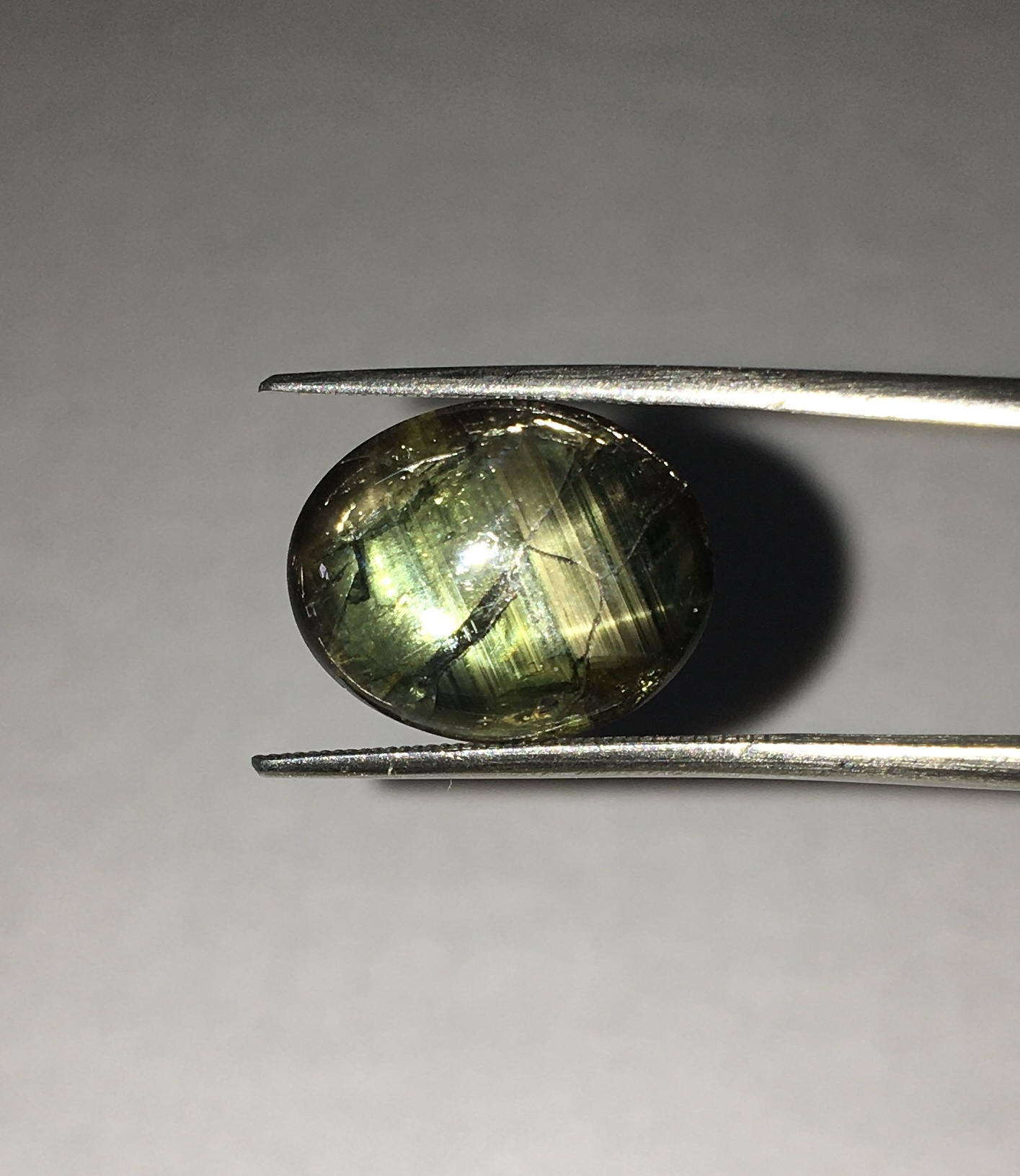 (ลดพิเศษ ทุกเทศกาล) แบล็คสตาร์ แท้ 10 กะรัต สีอมเขียวเนื้อสว่างใส สวยแปลก น่าสะสมมากๆค่ะ ไม่พอใจยินดีคืนเงิน