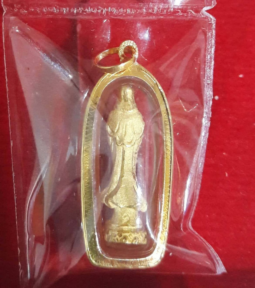 (ลดแรง พระเลี่ยมทองแท้)เจ้าแม่กวนอิมปางประทานพร เลี่ยมทองแท้ ใส่สวย เสริมราศี