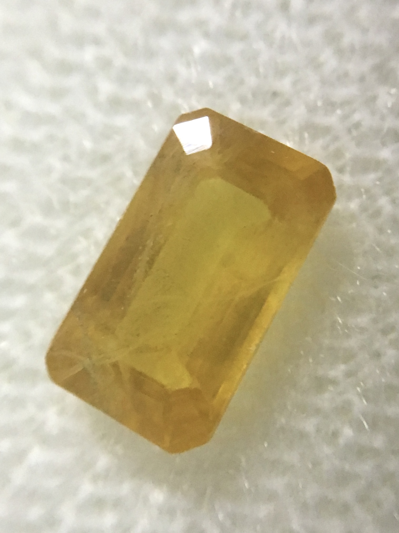 YELLOW SAPPHIRE บุษราคัมแท้ 1.26 กะรัต พลอยไทยน่ารัก เนื้อดี สีสวย น่าสะสม