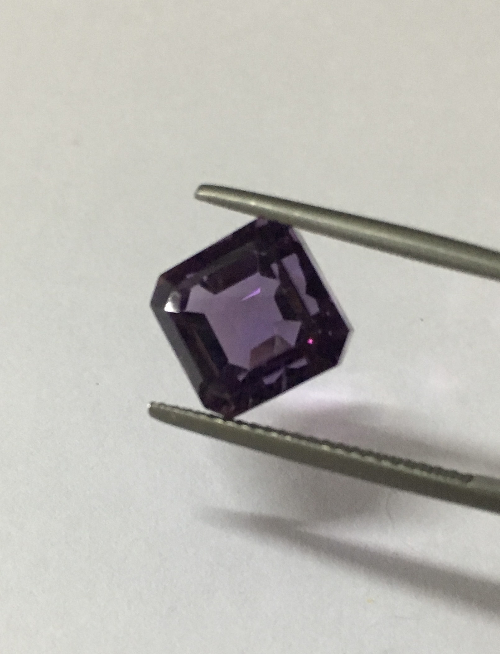 AMETHYST อเมทิสต์แท้ 6.87 กะรัต เนื้อใสติ๊ง เจียรแฟนซีเกร๋ๆ พลอยทรงสูง เหมาะทำงานดีไซน์ค่ะ