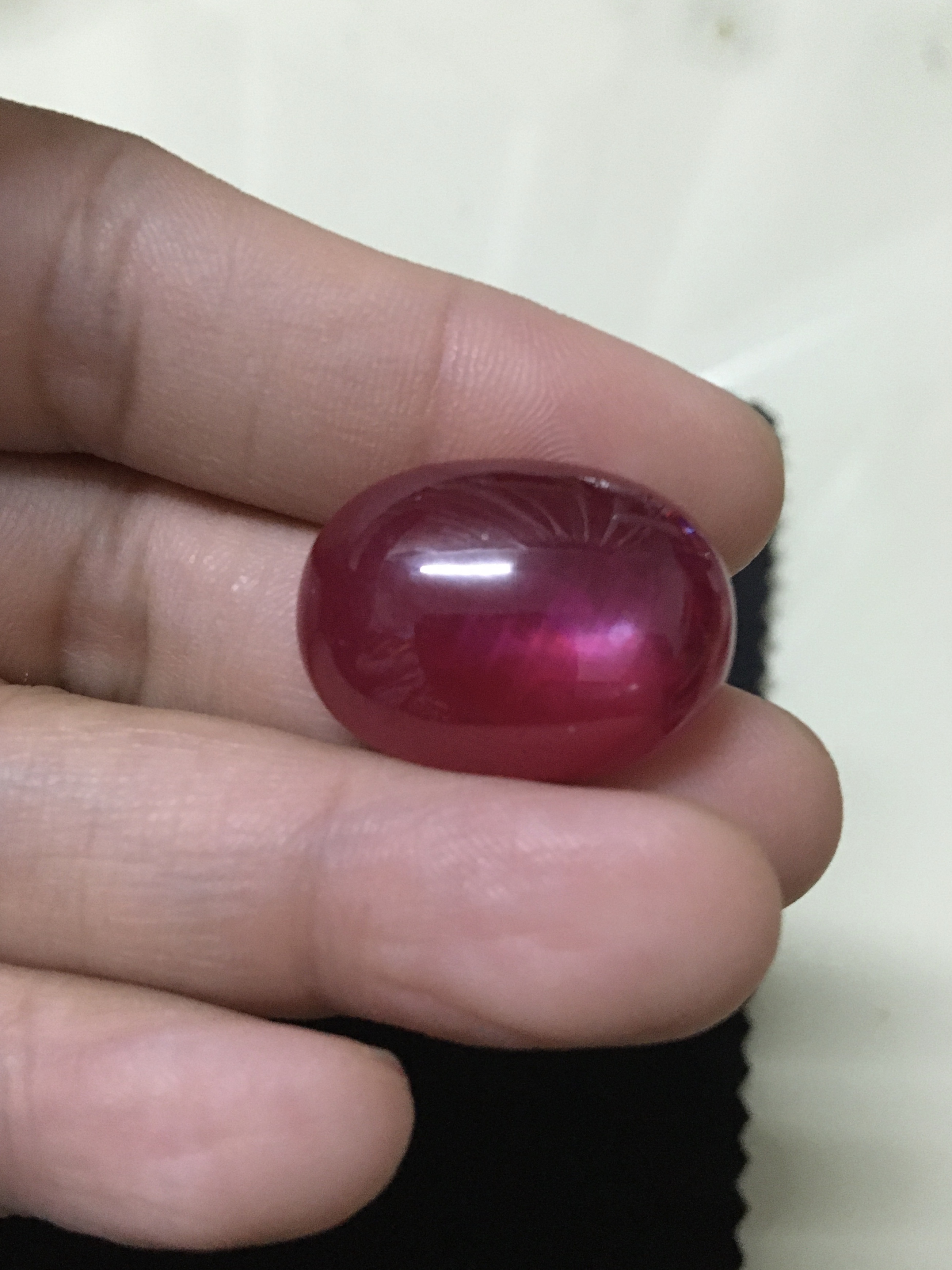 (New arrival)ทับทิมแท้ หลังเบี้ย เม็ดโต 41 กะรัต สีแดงอมชมพูหวานมาก มีปุยเพิ่มเสน่ห์ด้วยจ้า ไม่พอใจยินดีคืนเงิน