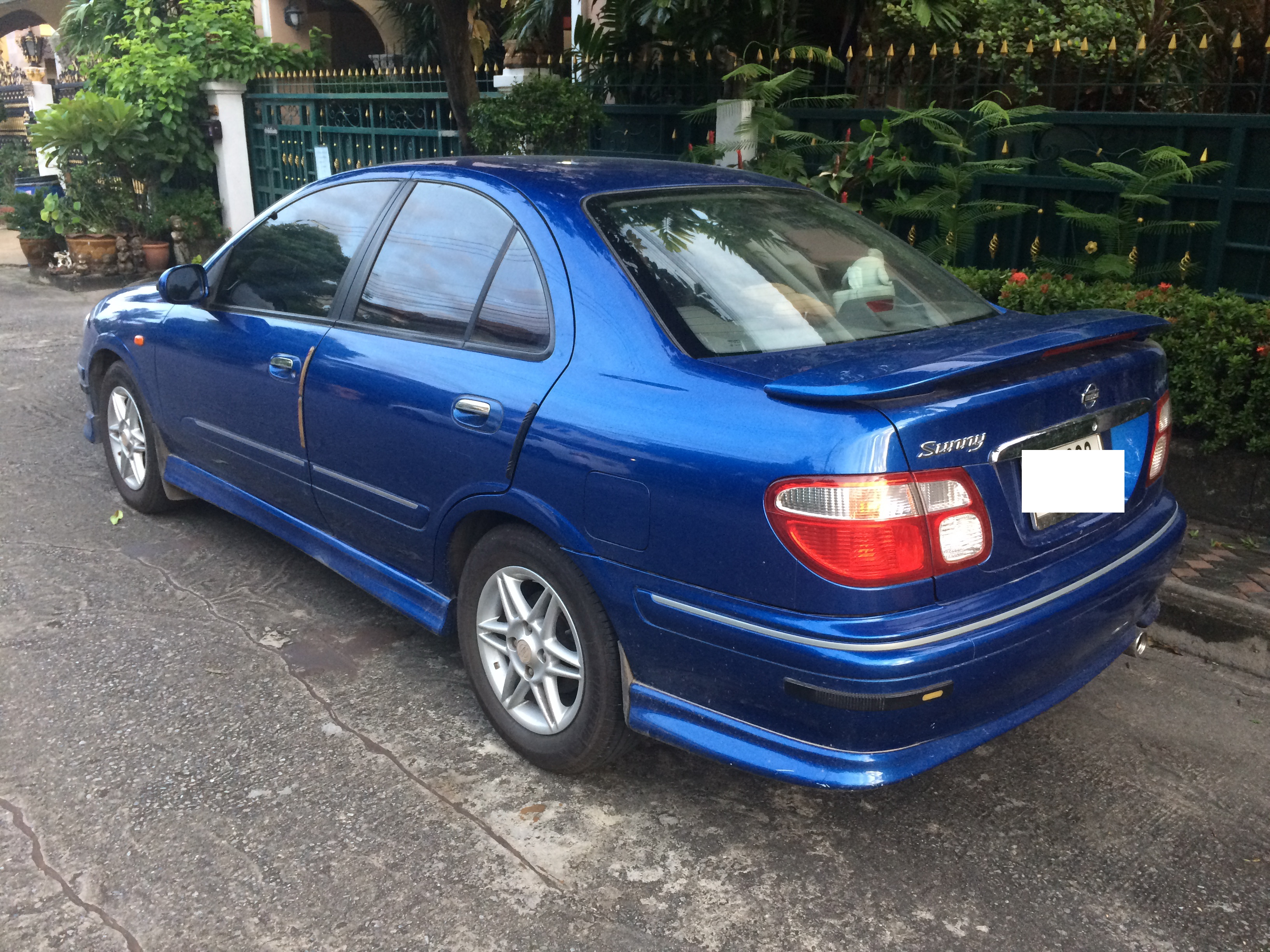 ฝาครอบวาวพลาสติก+ประเก็นฝาวาวล์ NISSAN SUNNY NEO (N16) 1.6 L (1ชิ้น) เทียบ / รูปจริง