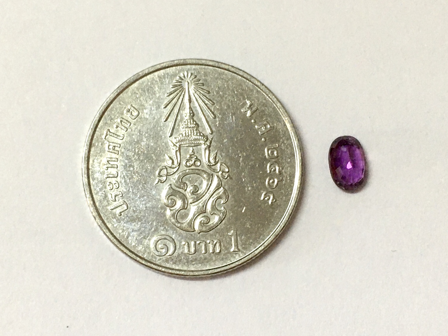 (มาใหม่ค่ะ) ทับทิมสยาม 0.39 กะรัต พลอยดิบสีสวย เม็ดเล็กแบบมินิมอลสุดๆ พลอยสวยน่าสะสม