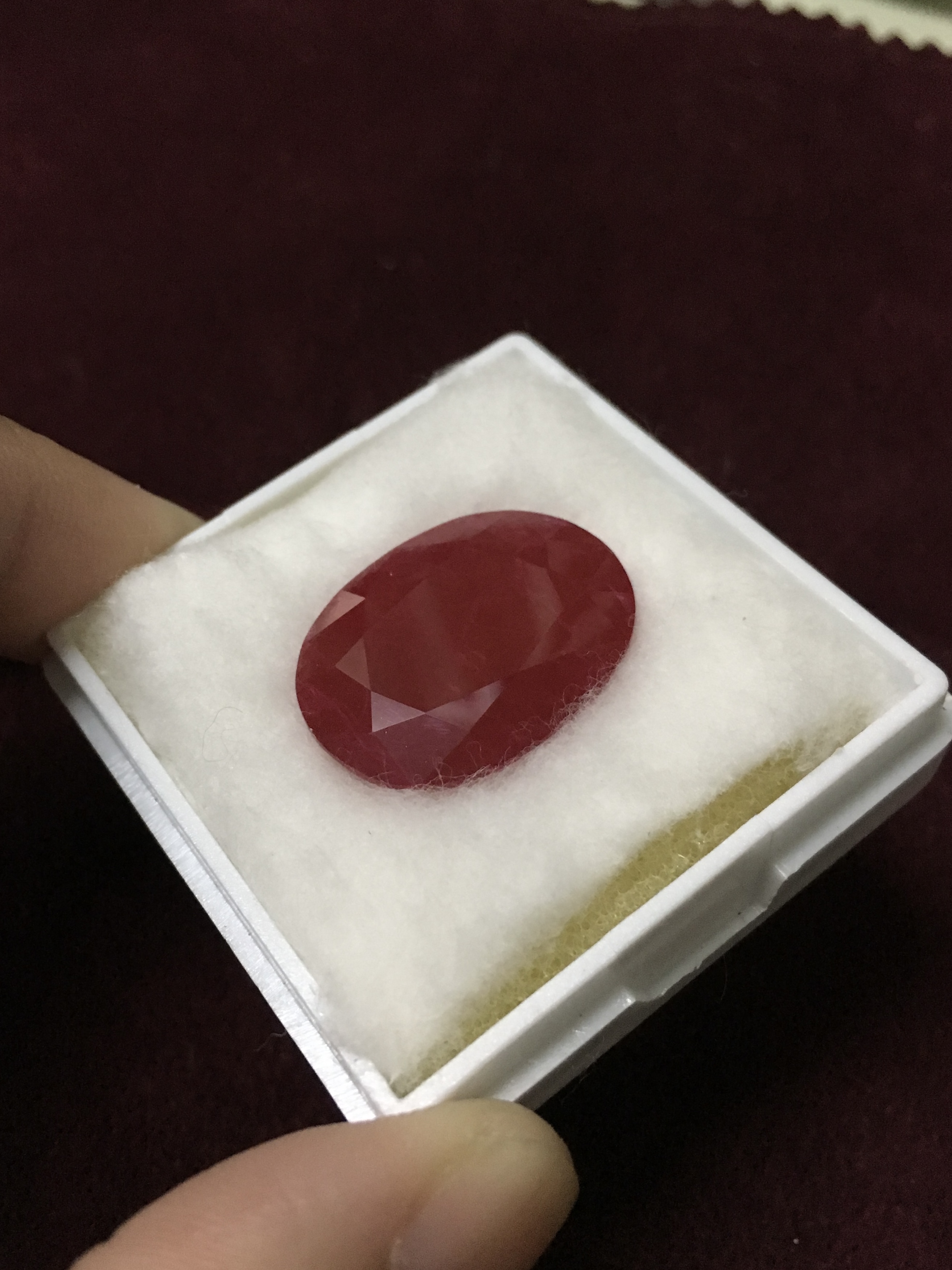 (Big size) ทับทิมโคลนนิ่ง 28 กะรัต เม็ดใหญ่ งานเนียนสวยกริบ