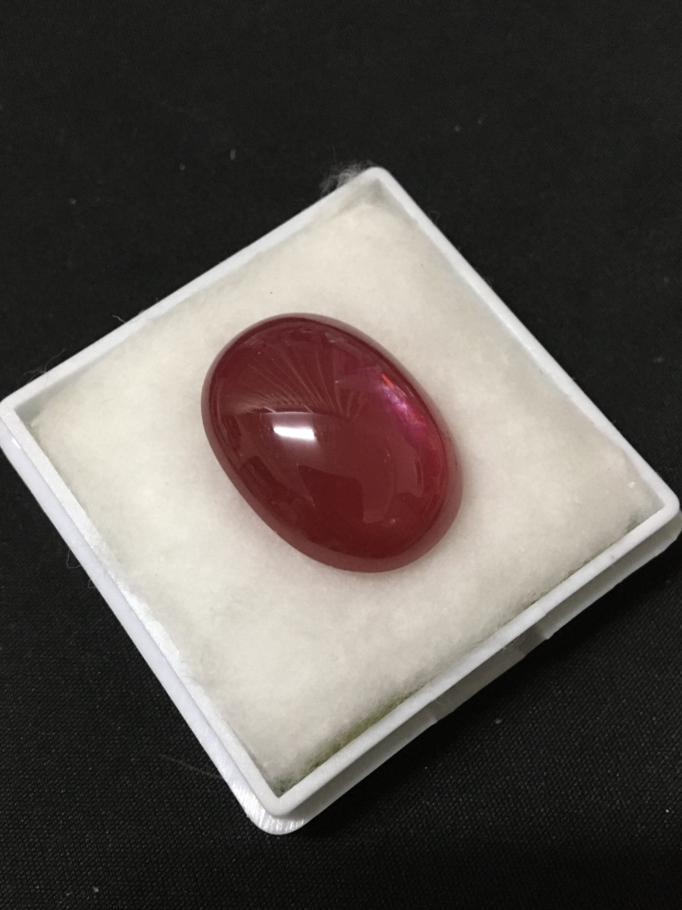 (New arrival)ทับทิมแท้ หลังเบี้ย เม็ดโต 41 กะรัต สีแดงอมชมพูหวานมาก มีปุยเพิ่มเสน่ห์ด้วยจ้า ไม่พอใจยินดีคืนเงิน