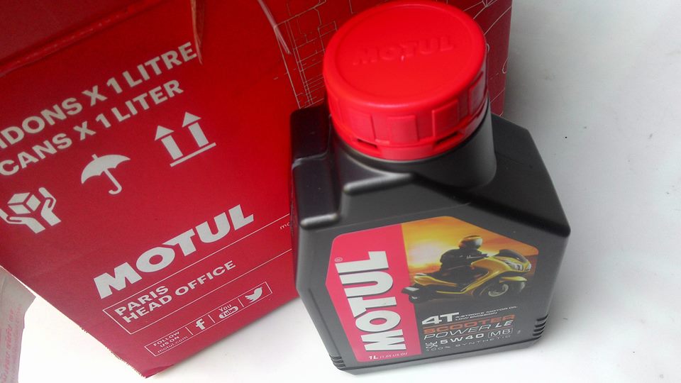 น้ำมันเครื่อง Motul โมตูล สกูตเตอร์ 4T Motor MB 5W40 Synthetic