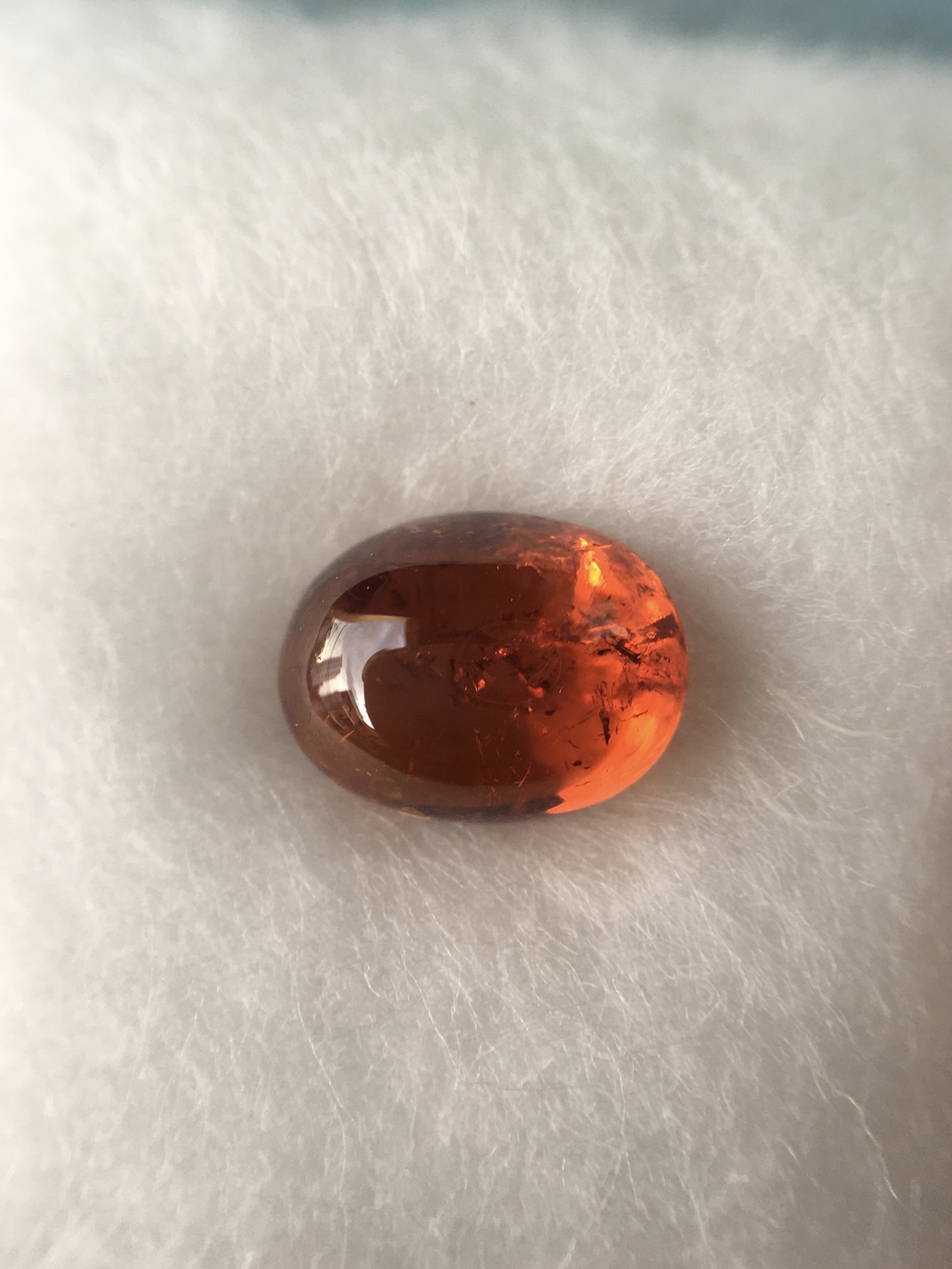 SPESSARTITE สเปซซาไทต์แท้ 2.39 กะรัต พลอยดิบ ธรรมชาติ ไฟดีสีส้มสวย