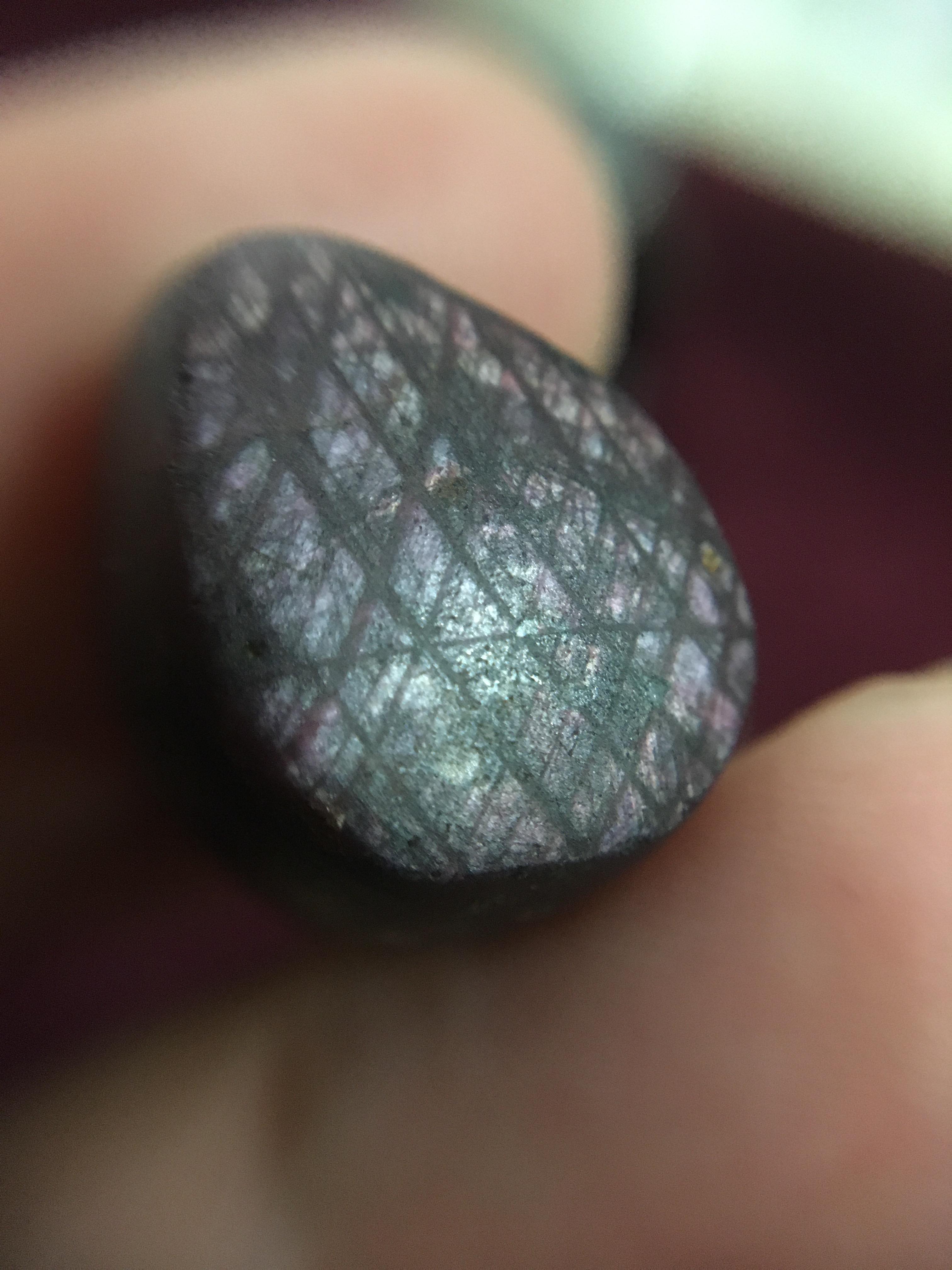 (พลอยแท้สวยแปลกน่าสะสม)ทับทิมแท้ 33 กะรัต มีปุย ลายผลึกสวยงามลึกลับ ไม่พอใจยินดีคืนเงินจ้า