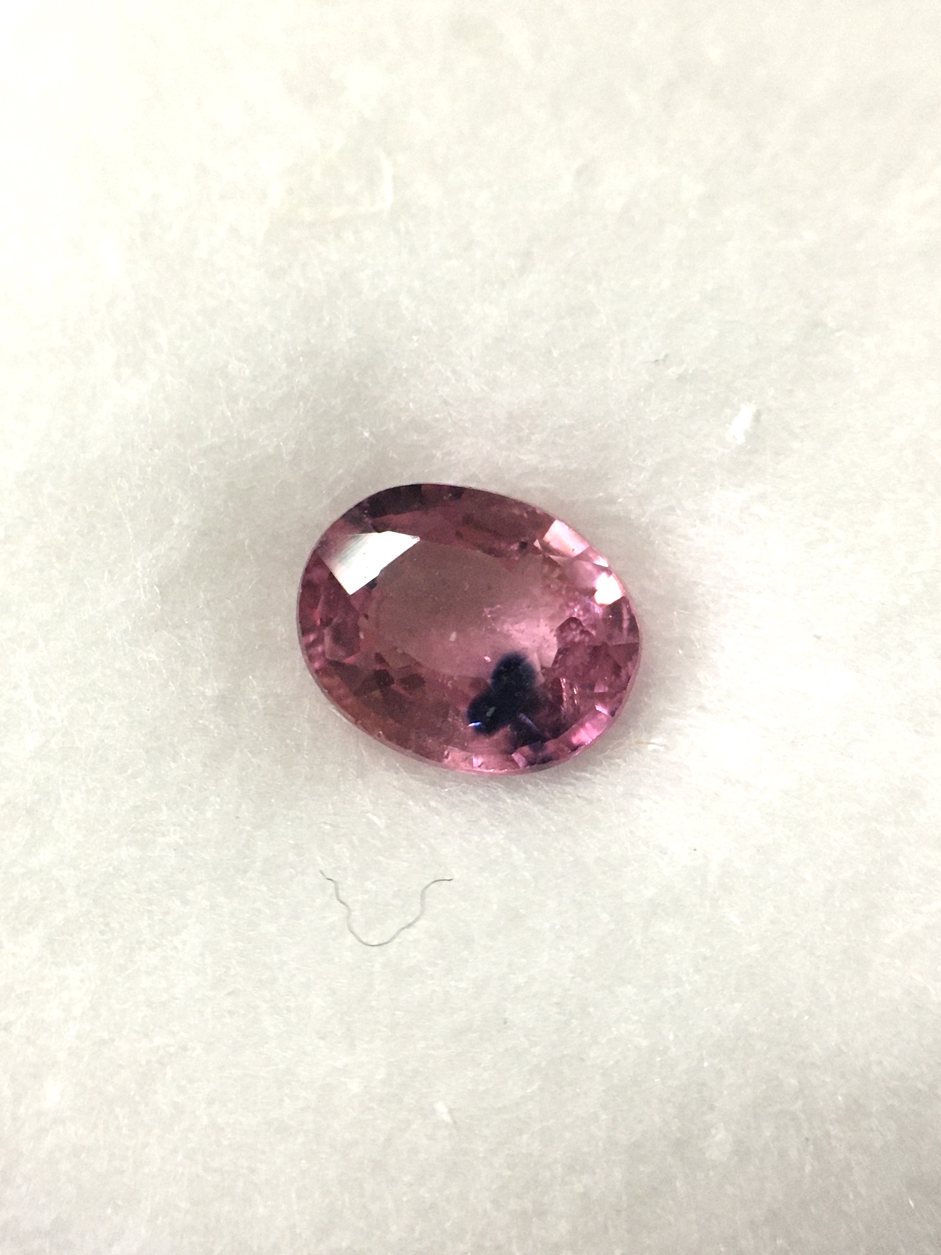 PINK SAPPHIRE พิ๊งค์แซฟไฟร์แท้ 0.54 กะรัต พลอยเนื้อใส สีสวย มีตำหนิเฉพาะตัว สำหรับสายสะสมของสวยแปลก