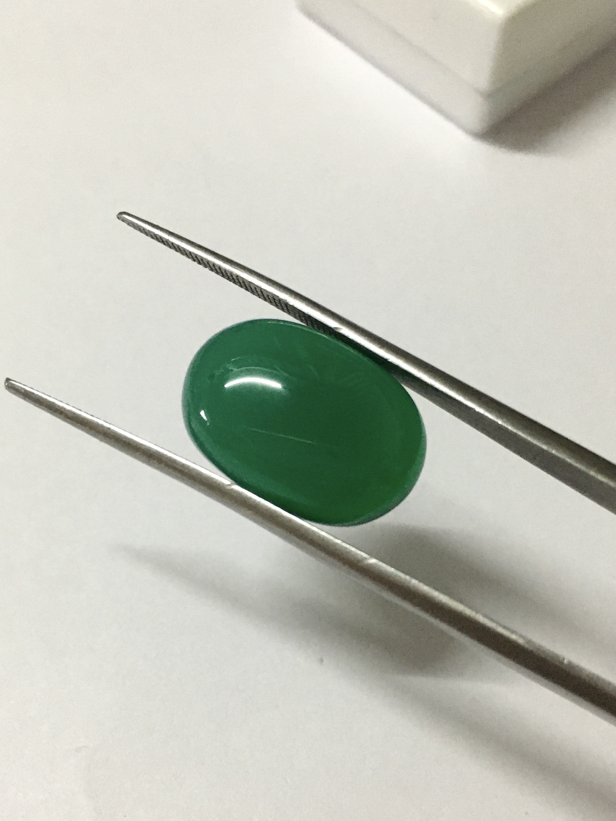 (เริ่มต้น 390 ) GREEN AGATE โมราแท้ ทรงไข่ เม็ดโต สีเขียวเข้มสวย คละสีคละไซส์