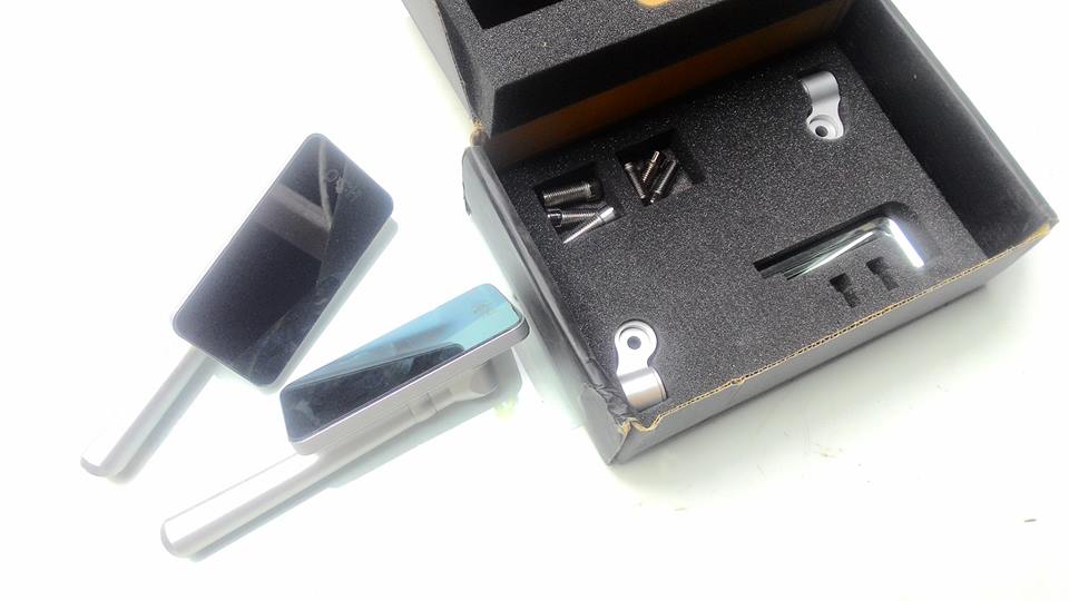 กระจกมองหลังยึดน๊อตรูกระจก ทรง ไอโฟน Iphone