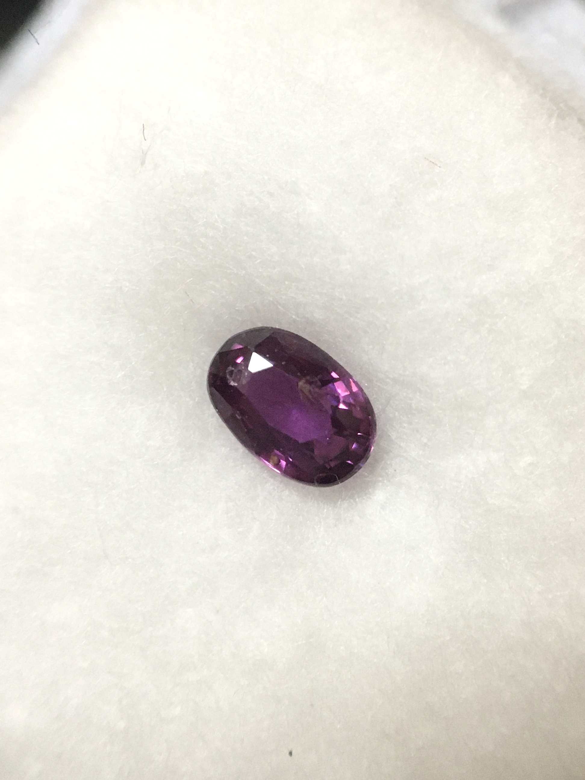 (มาใหม่ค่ะ) ทับทิมสยาม 0.39 กะรัต พลอยดิบสีสวย เม็ดเล็กแบบมินิมอลสุดๆ พลอยสวยน่าสะสม