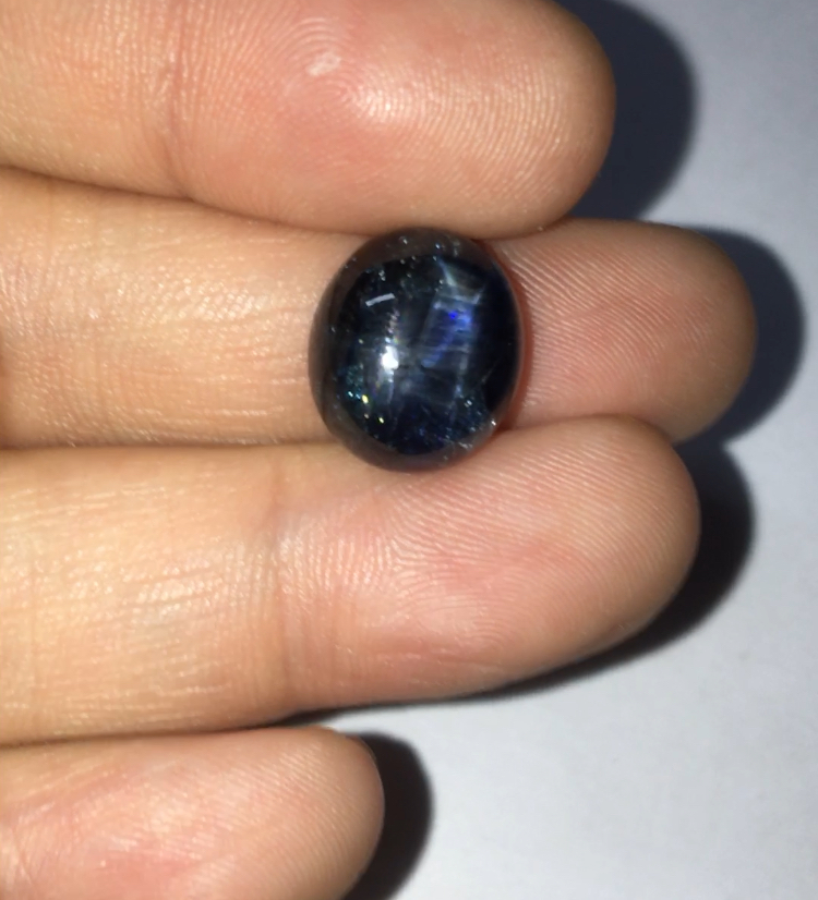 (พลอยแท้) พลอยสตาร์ แซฟไฟร์ ไพลินสตาร์ พลอยแท้ สวยแปลก สำหรับนักสะสม ไม่พอใจยินดีคืนเงิน