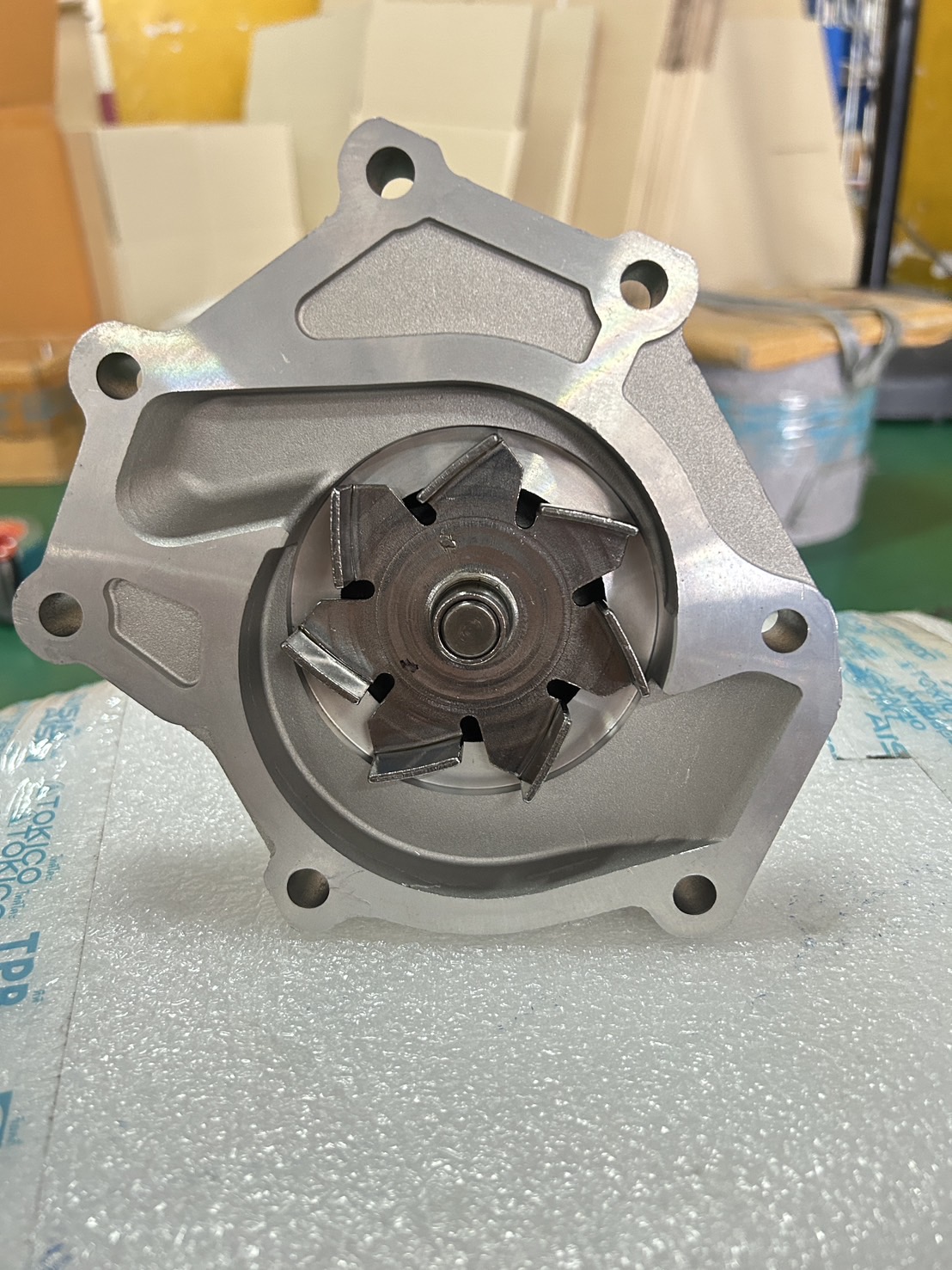 ปั๊มน้ำ HYUNDAI H1 ปี 2008-2011 D4CB A1 ,STAREX 2.5CRDI,SORENTO (1 ชิ้น) / รูปจริง