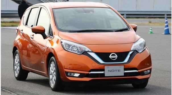 ชุดไฟหน้า LH NISSAN NOTE E12T ปี 2017-2019 (1 ข้าง) แท้ / รูปจริง