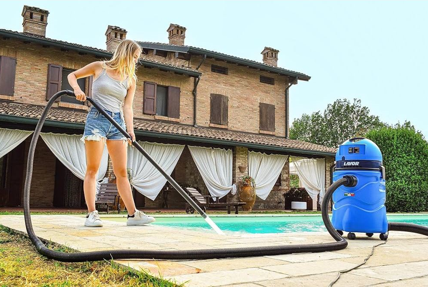 เครื่องดูดตะกอน สระว่ายน้ำและบ่อปลา Lavor รุ่น Swimmy