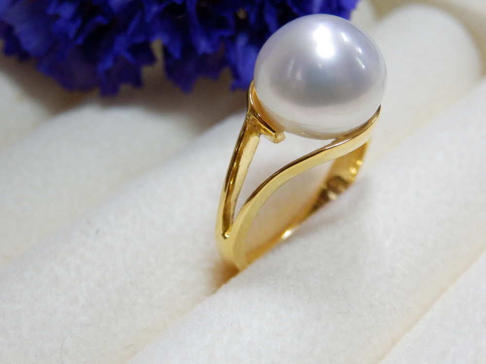 M573แหวนมุกเซ้าซีแท้ สีขาวเงาสวย แบบสวย ใส่เสริมราศี