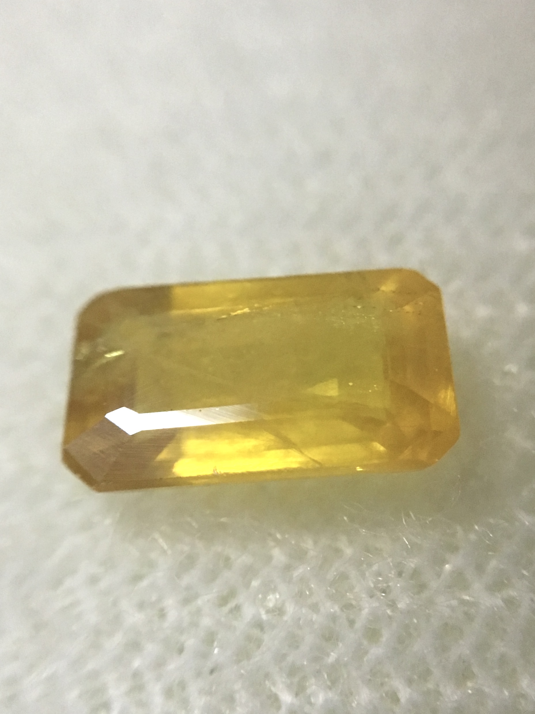 YELLOW SAPPHIRE บุษราคัมแท้ 1.26 กะรัต พลอยไทยน่ารัก เนื้อดี สีสวย น่าสะสม