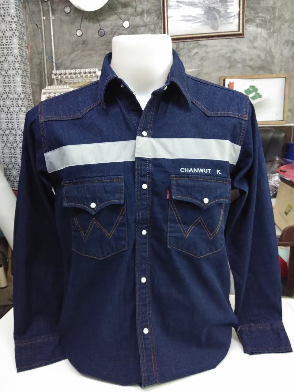 เสื้อช่างยีนส์