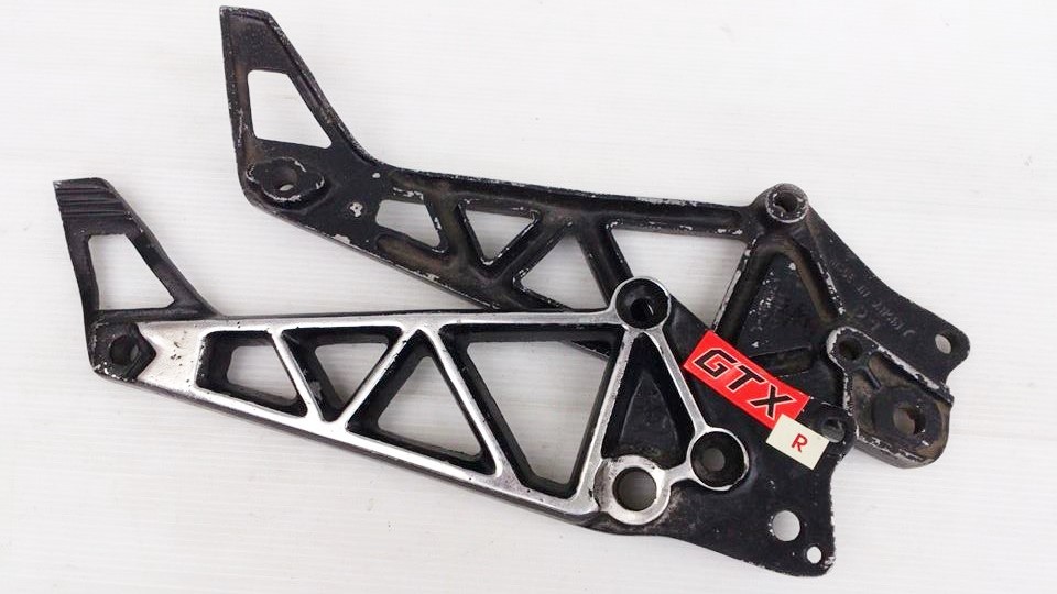 สเตย์พักเท้าซ้าย-ขวา คาวาซากิ GTX