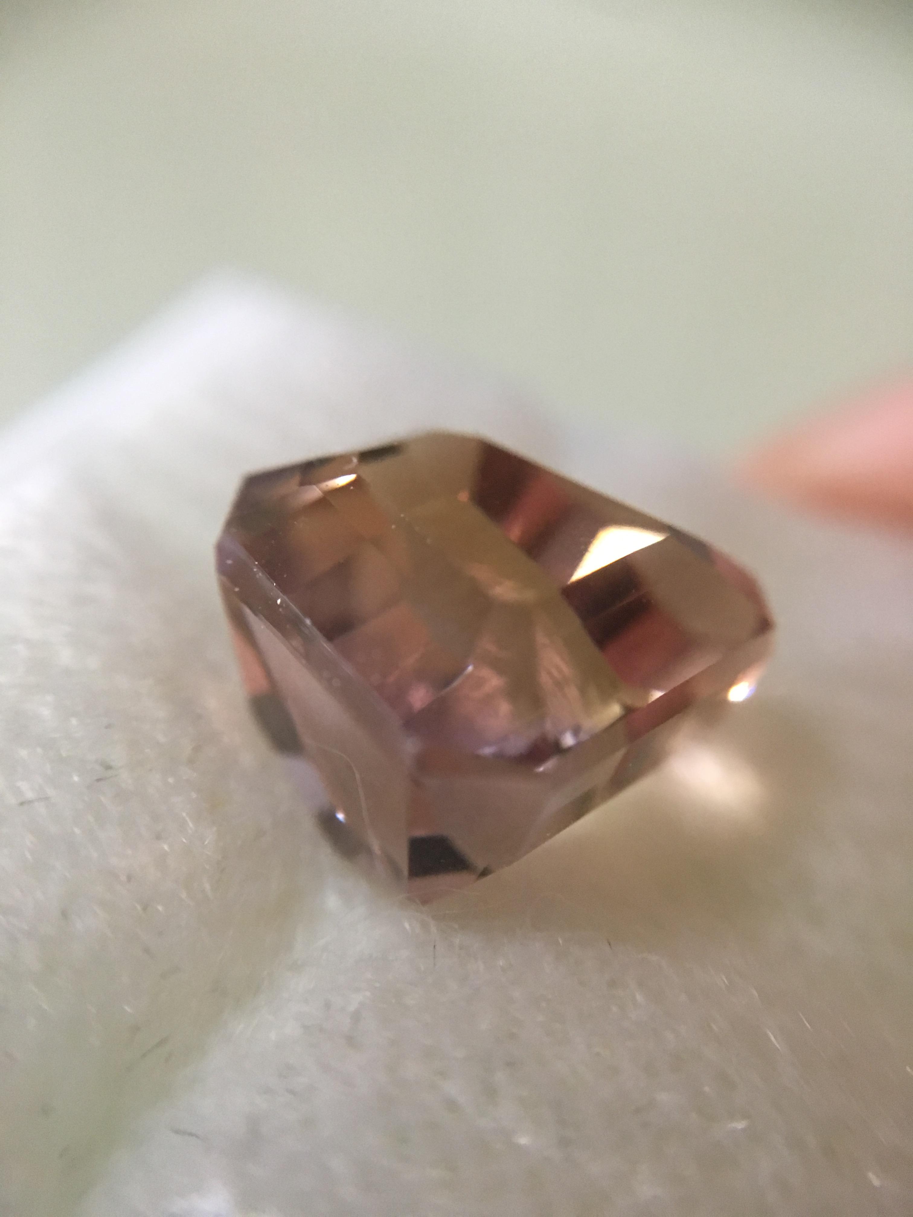 AMETRINE อเมทรินแท้ 6.9 กะรัต เจียรแฟนซี เนื้อใสไฟดีมาก พลอยดิบ สวยคัดให้แล้วจ้า