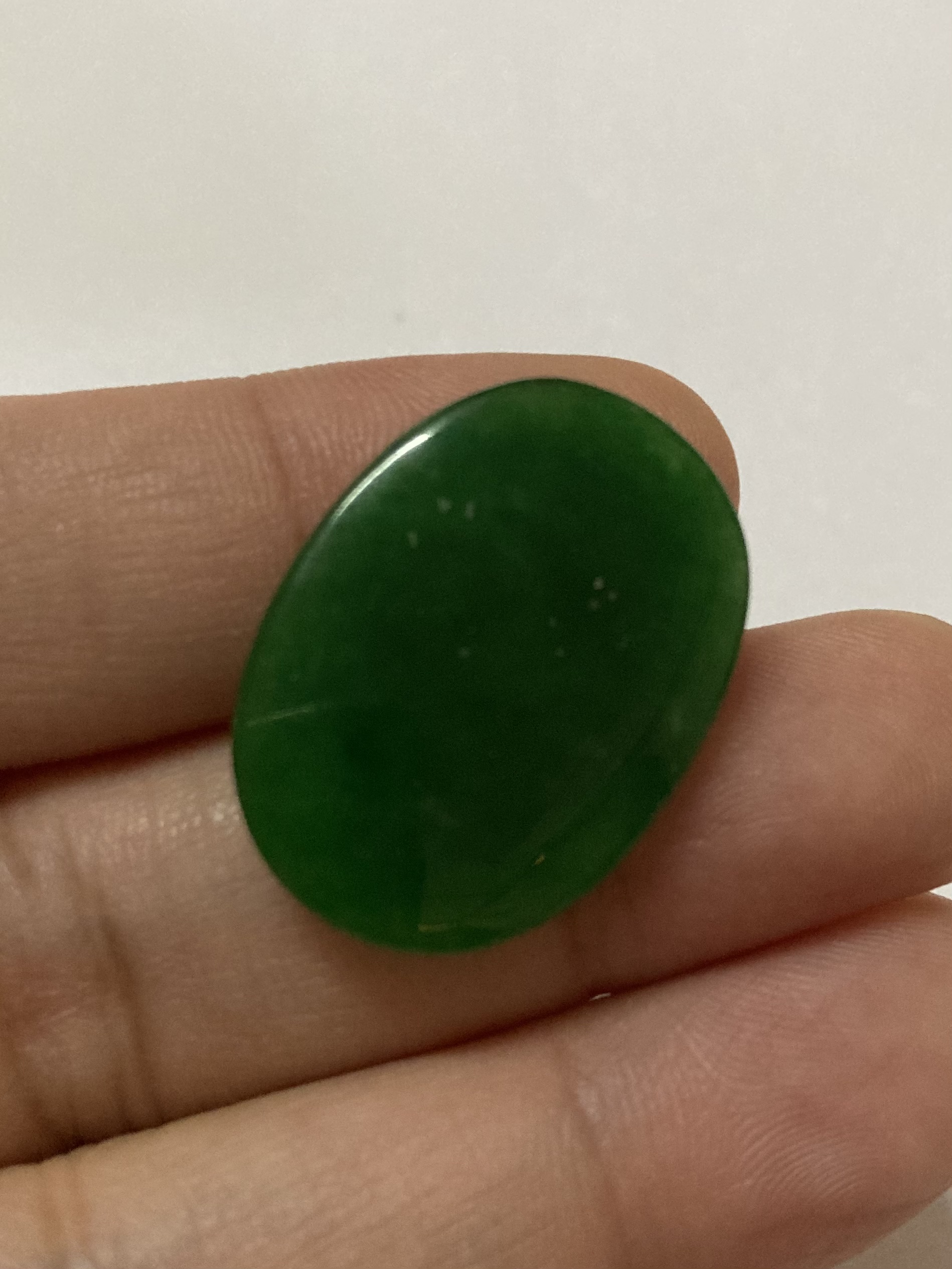 JADEITE หยกแท้ 19.58 cts. เม็ดใหญ่ไซส์บิ๊ก เนื้อดีสีสวยม๊ากค่ะ