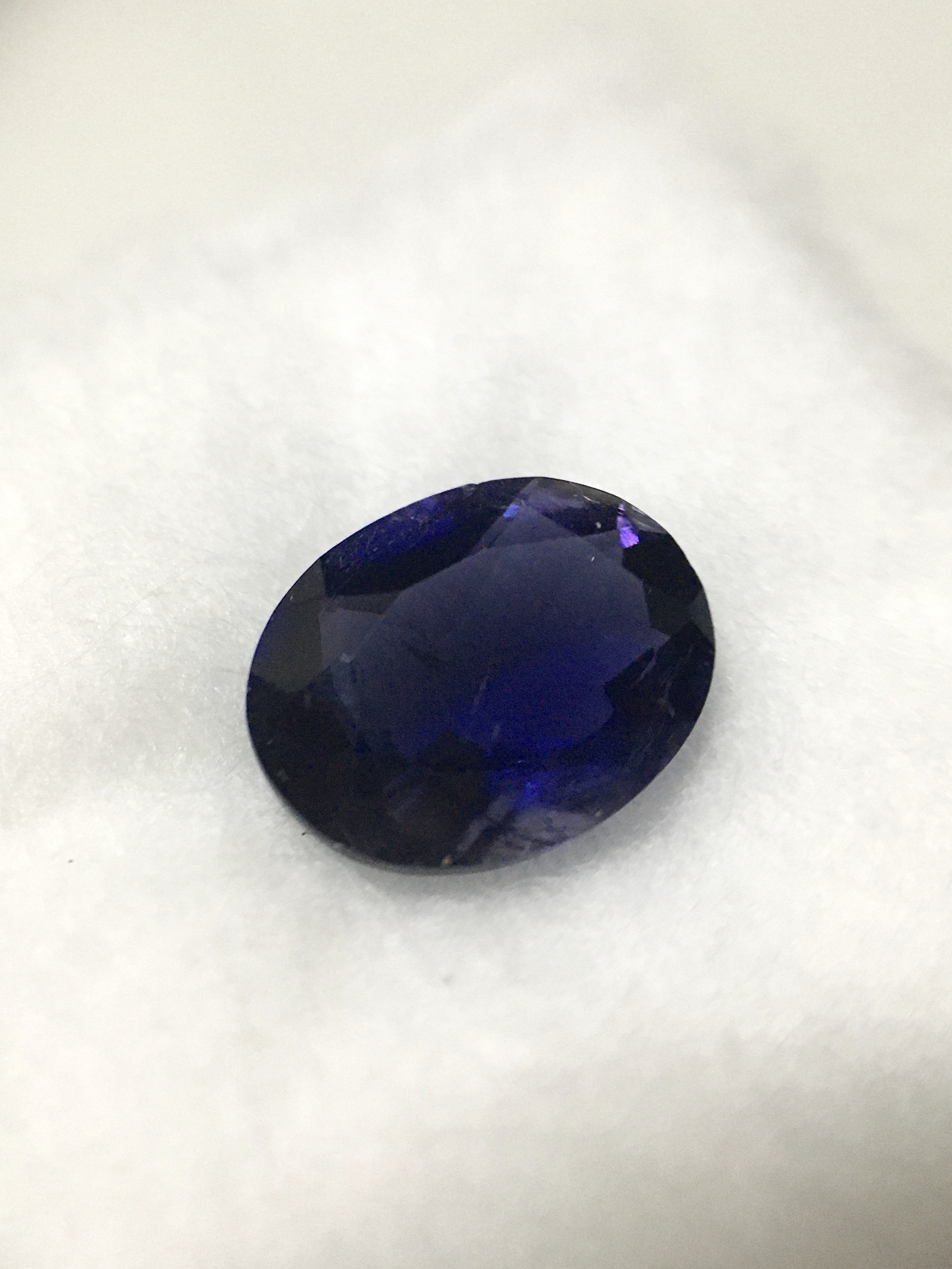 IOLITE ไอโอไลต์ 1.46 กะรัต พลอยแท้ สีน้ำเงินอมม่วง สวยมีเสน่ห์ลึกลับ